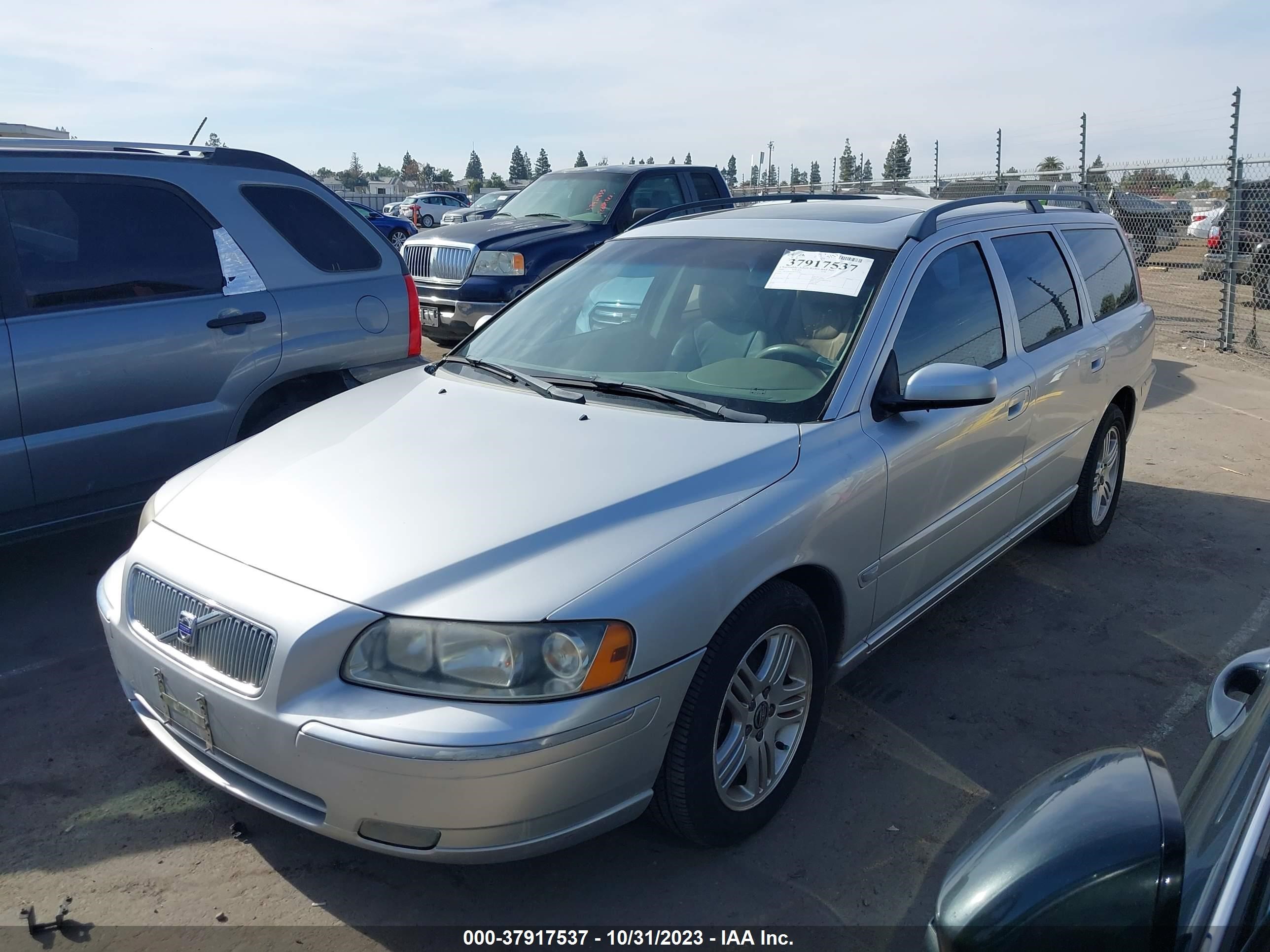 Photo 1 VIN: YV1SW592061535142 - VOLVO V70 