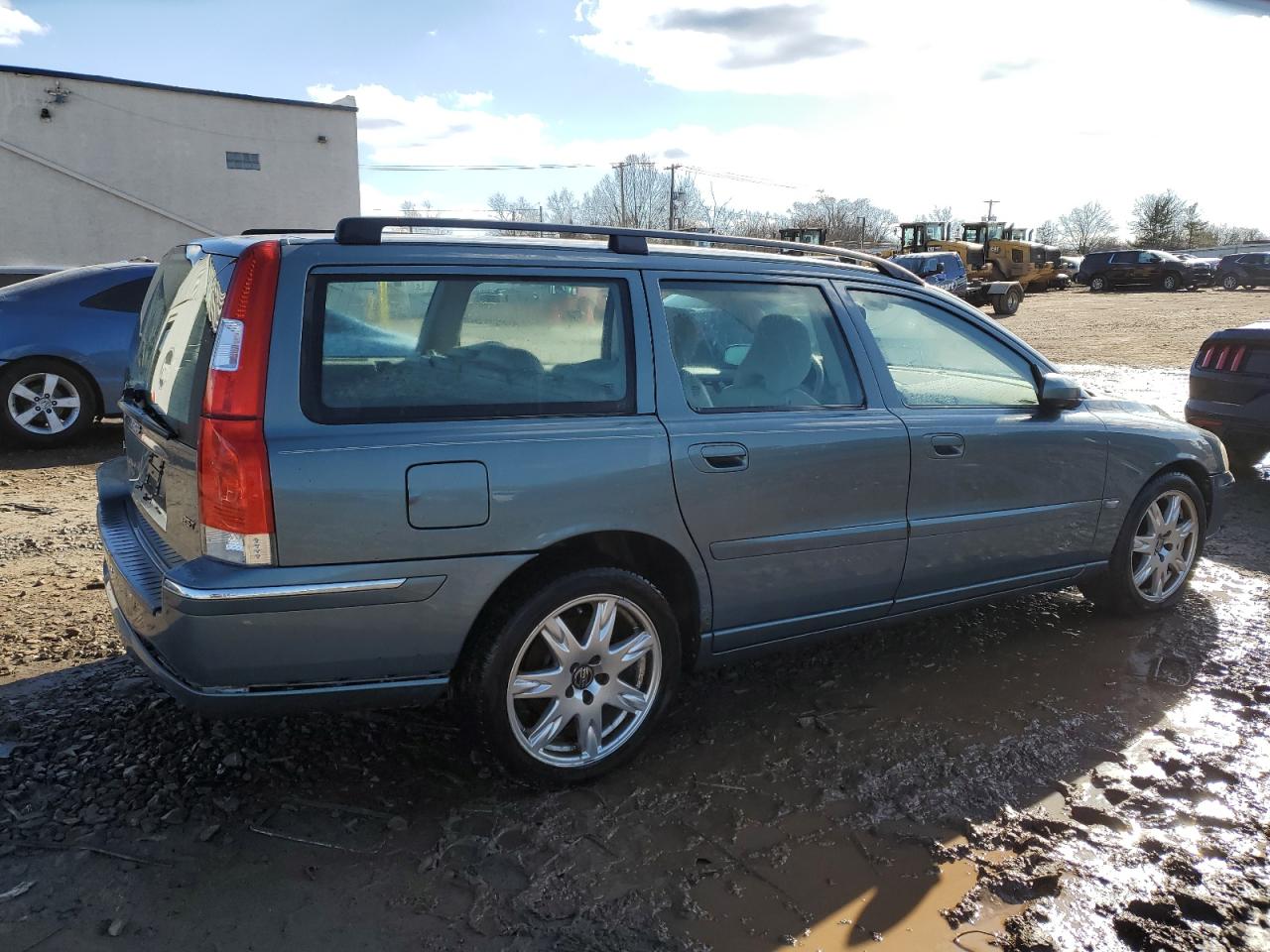 Photo 2 VIN: YV1SW592452459644 - VOLVO V70 