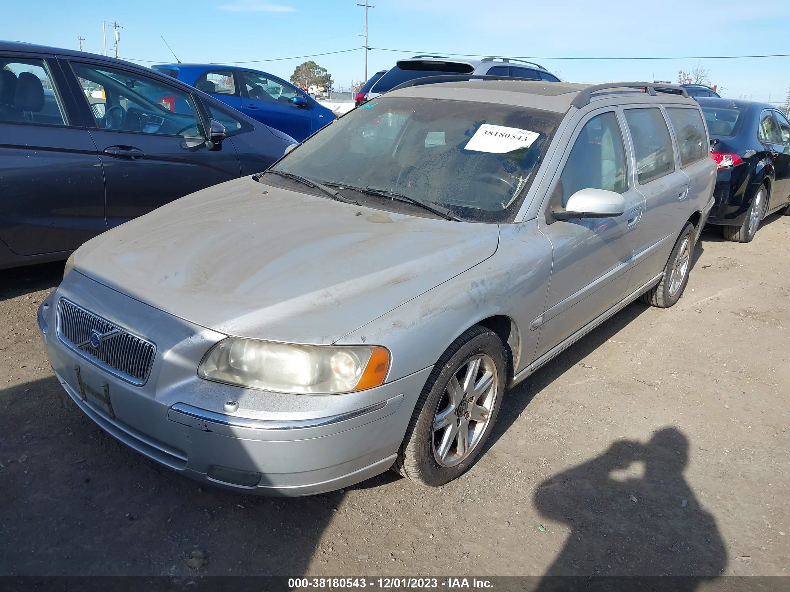 Photo 1 VIN: YV1SW592852518131 - VOLVO V70 