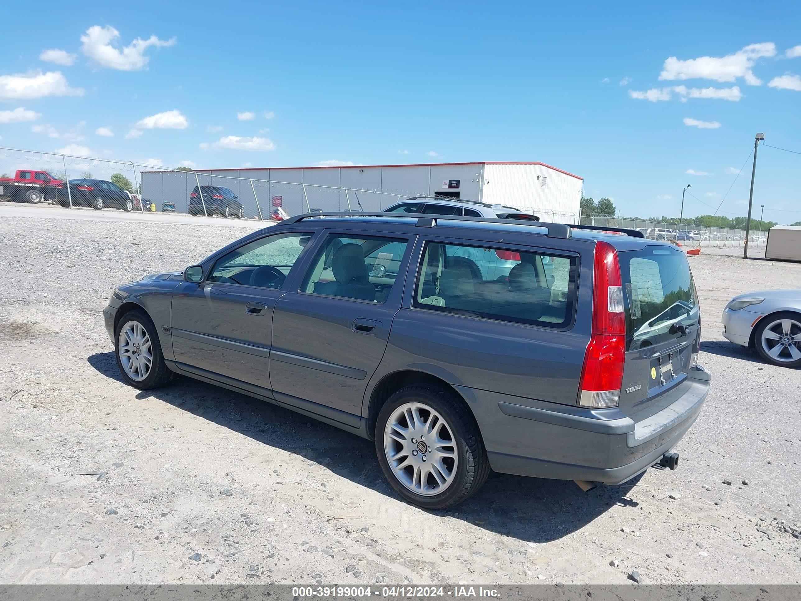 Photo 2 VIN: YV1SW59V142429882 - VOLVO V70 