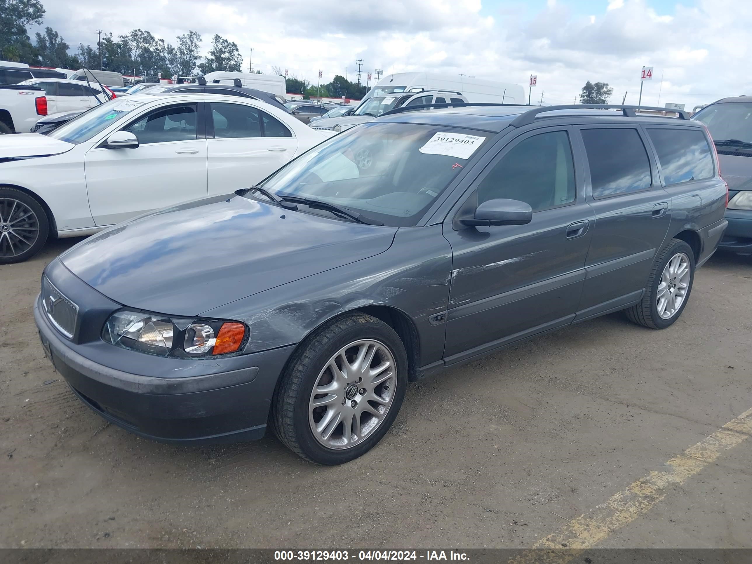 Photo 1 VIN: YV1SW59V942434330 - VOLVO V70 