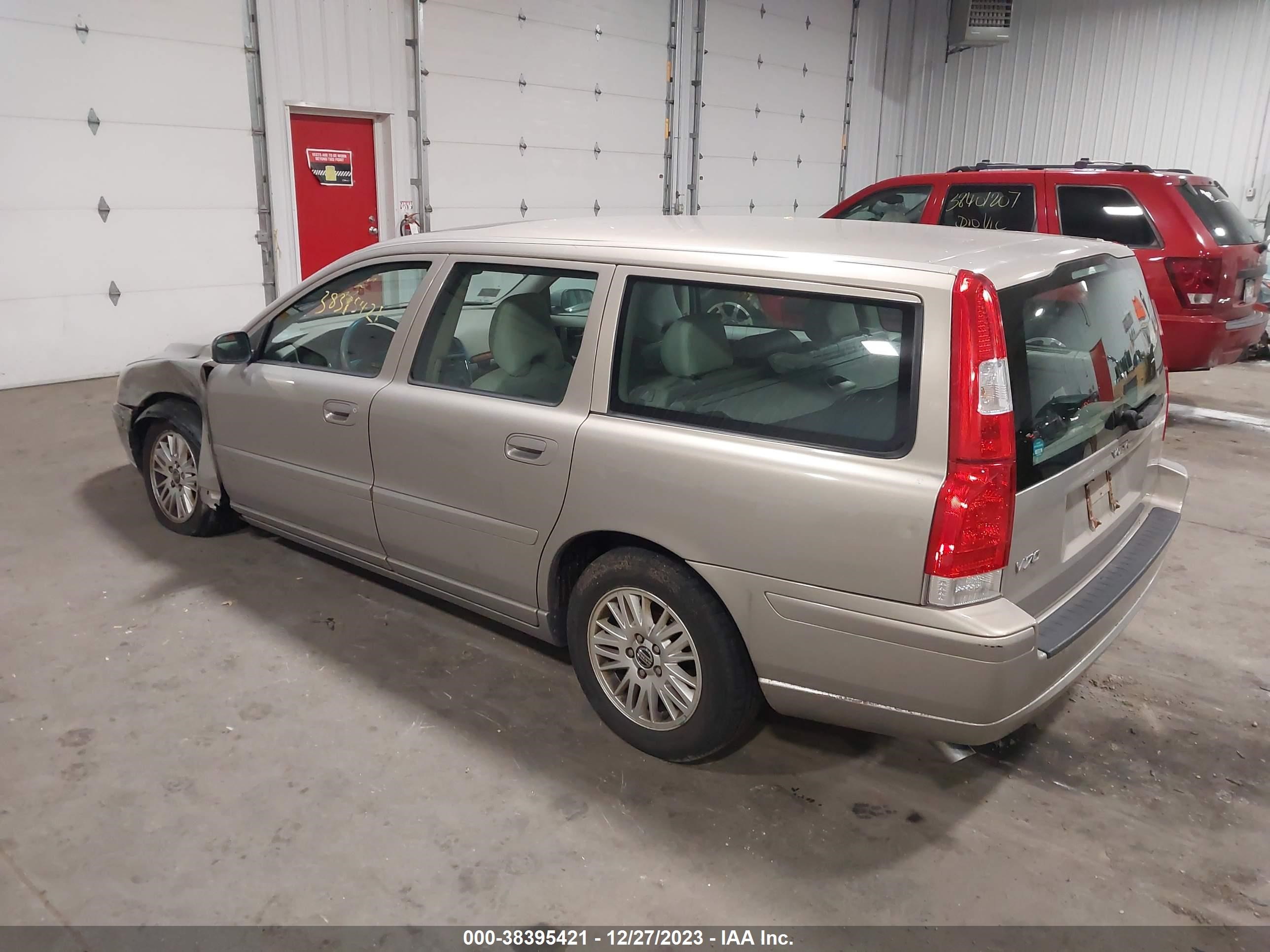 Photo 2 VIN: YV1SW612351508470 - VOLVO V70 