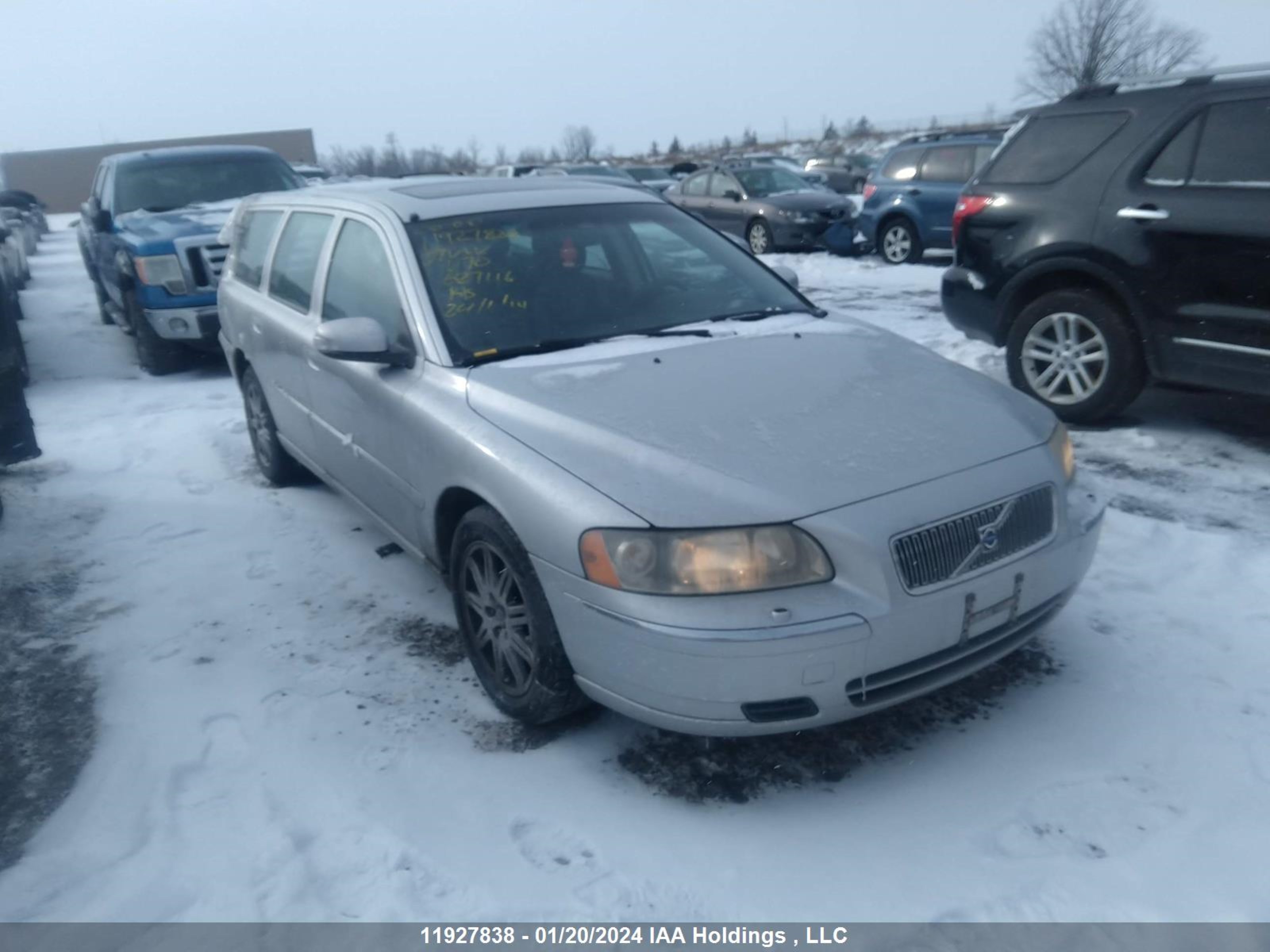 Photo 0 VIN: YV1SW612372627116 - VOLVO V70 