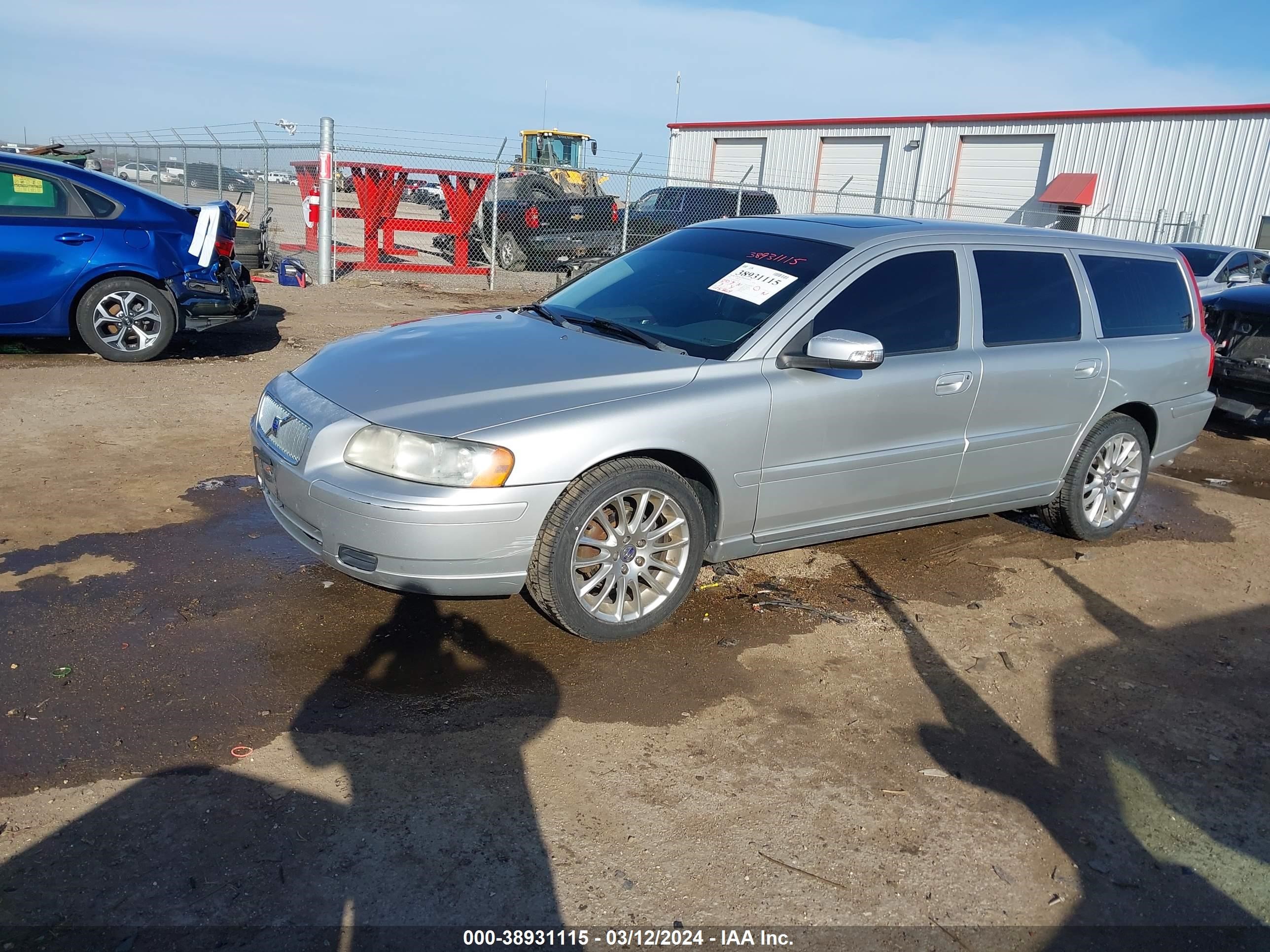 Photo 1 VIN: YV1SW612671655899 - VOLVO V70 