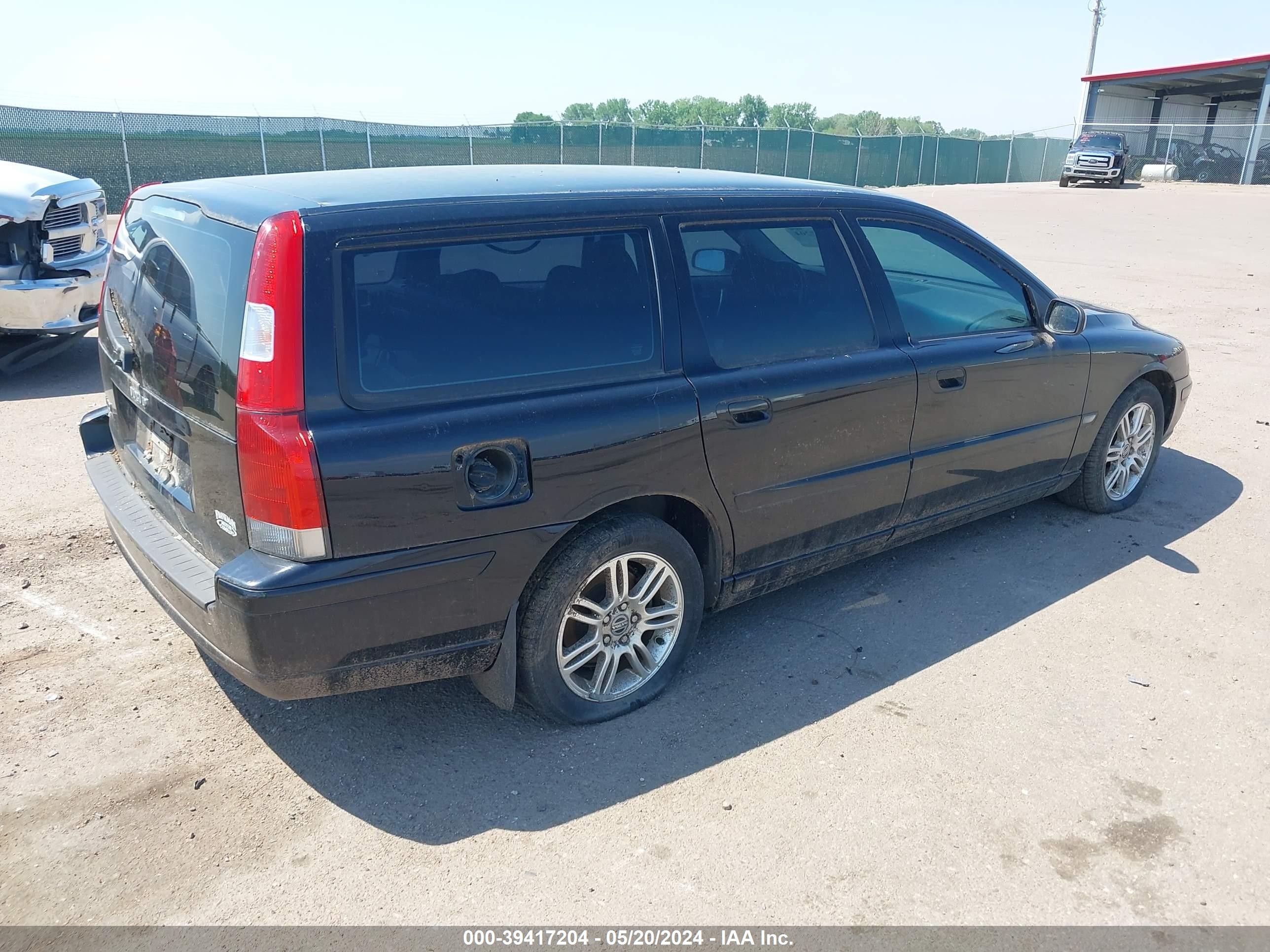 Photo 3 VIN: YV1SW612762575925 - VOLVO V70 