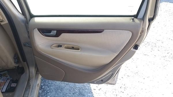 Photo 19 VIN: YV1SW61S942406020 - VOLVO V70 