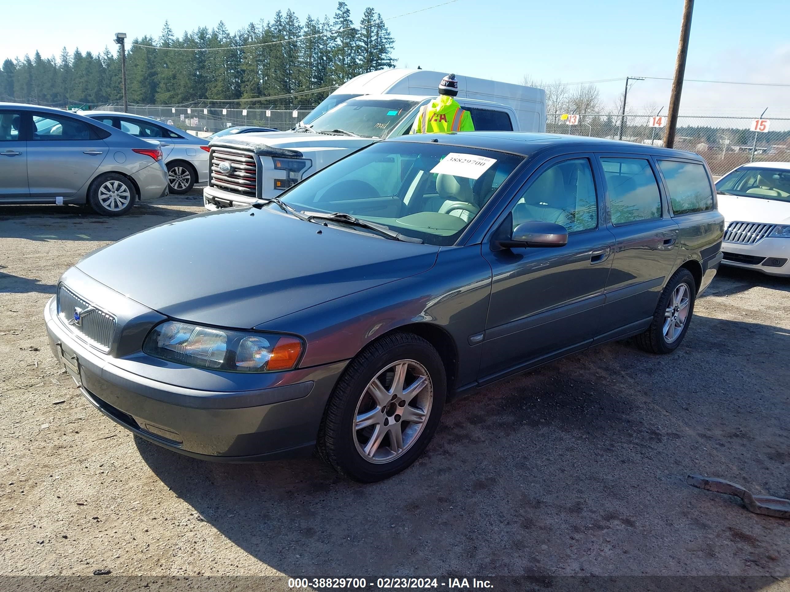 Photo 1 VIN: YV1SW61T542399995 - VOLVO V70 