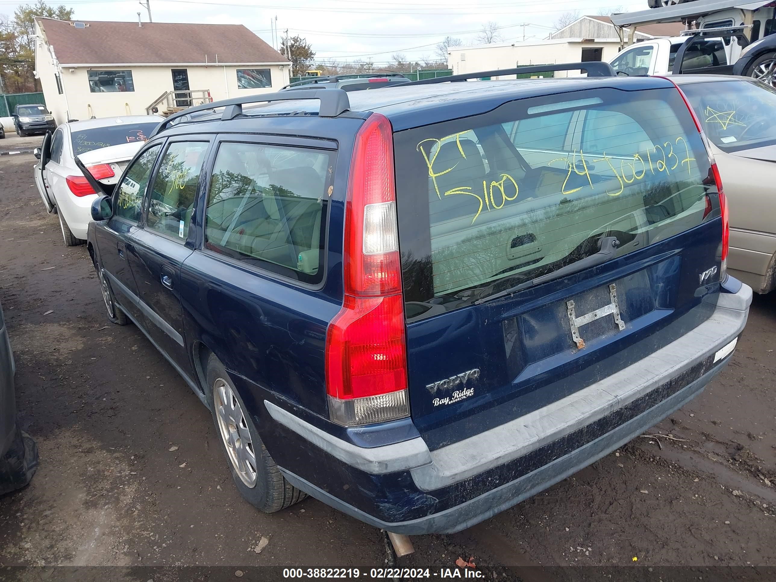 Photo 2 VIN: YV1SW61TX32305298 - VOLVO V70 