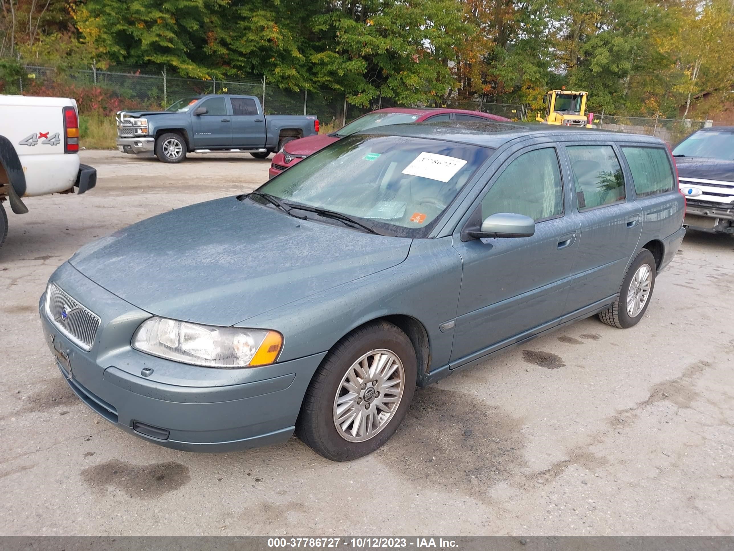 Photo 1 VIN: YV1SW640352511115 - VOLVO V70 