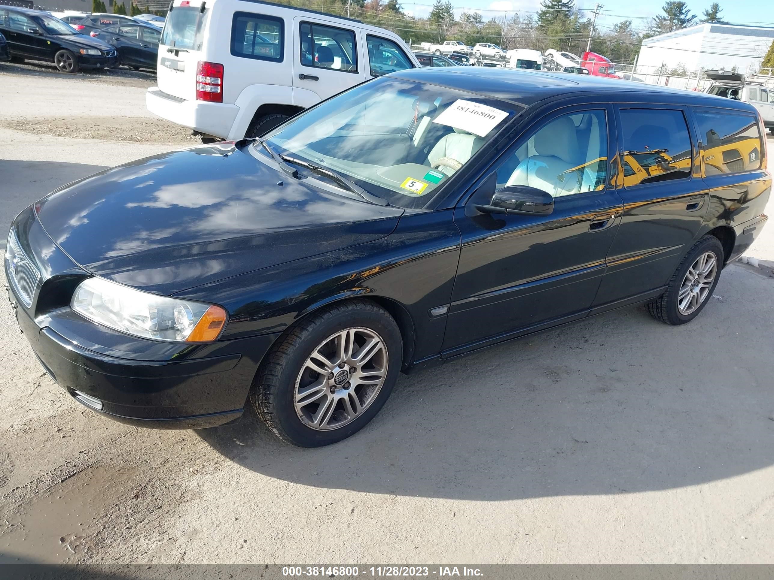 Photo 1 VIN: YV1SW640962561633 - VOLVO V70 