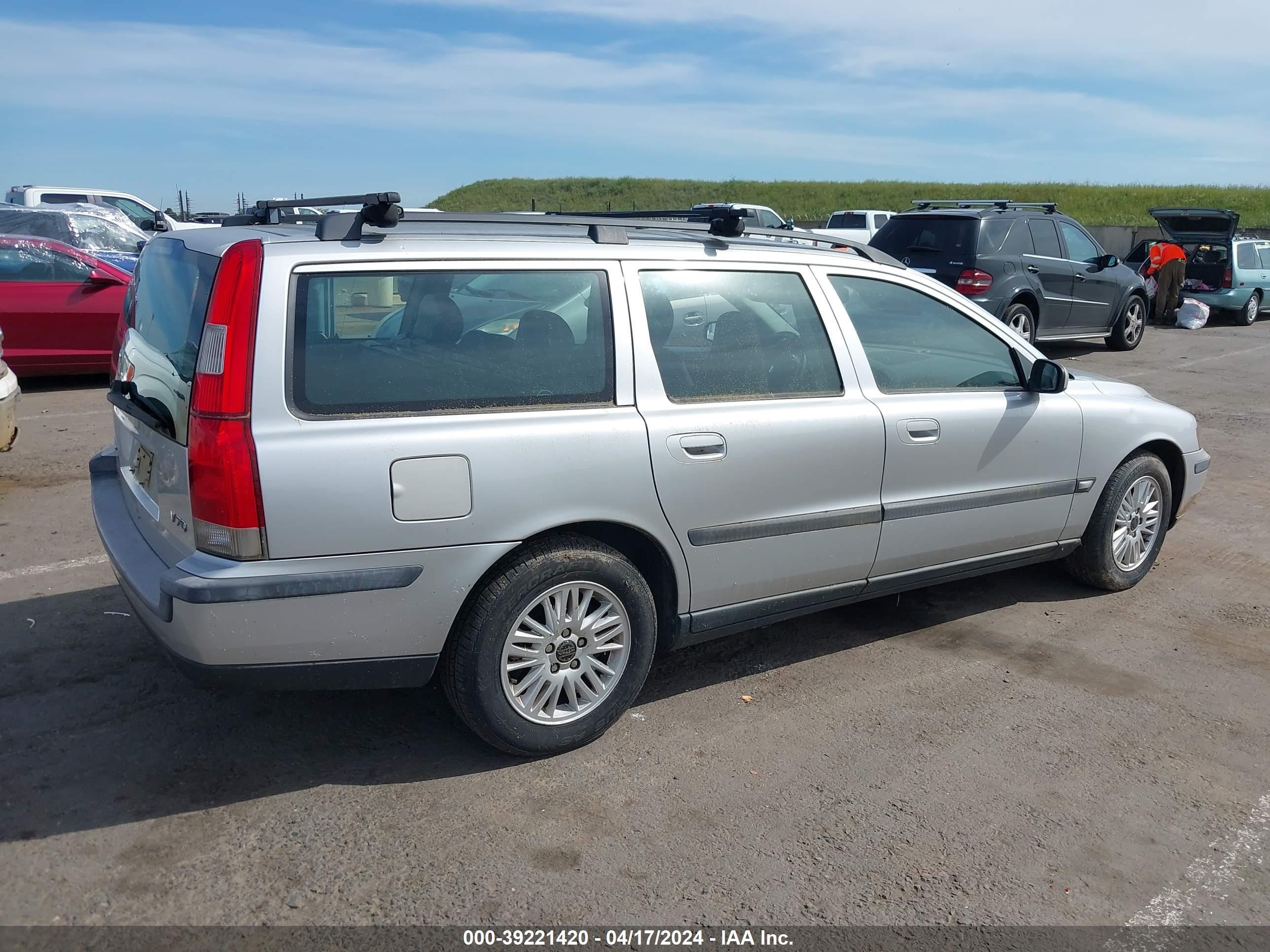 Photo 3 VIN: YV1SW64A042363867 - VOLVO V70 