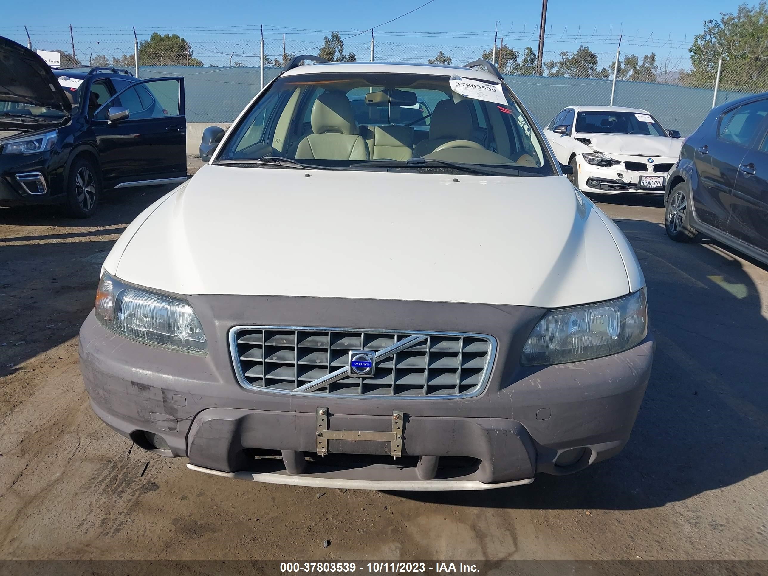 Photo 11 VIN: YV1SZ58D111005474 - VOLVO V70 