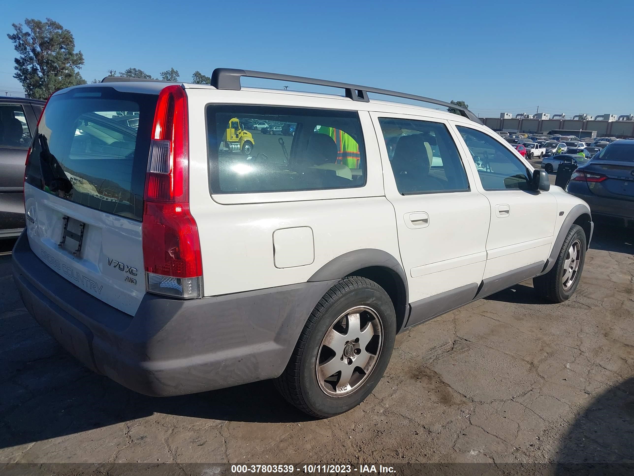 Photo 3 VIN: YV1SZ58D111005474 - VOLVO V70 