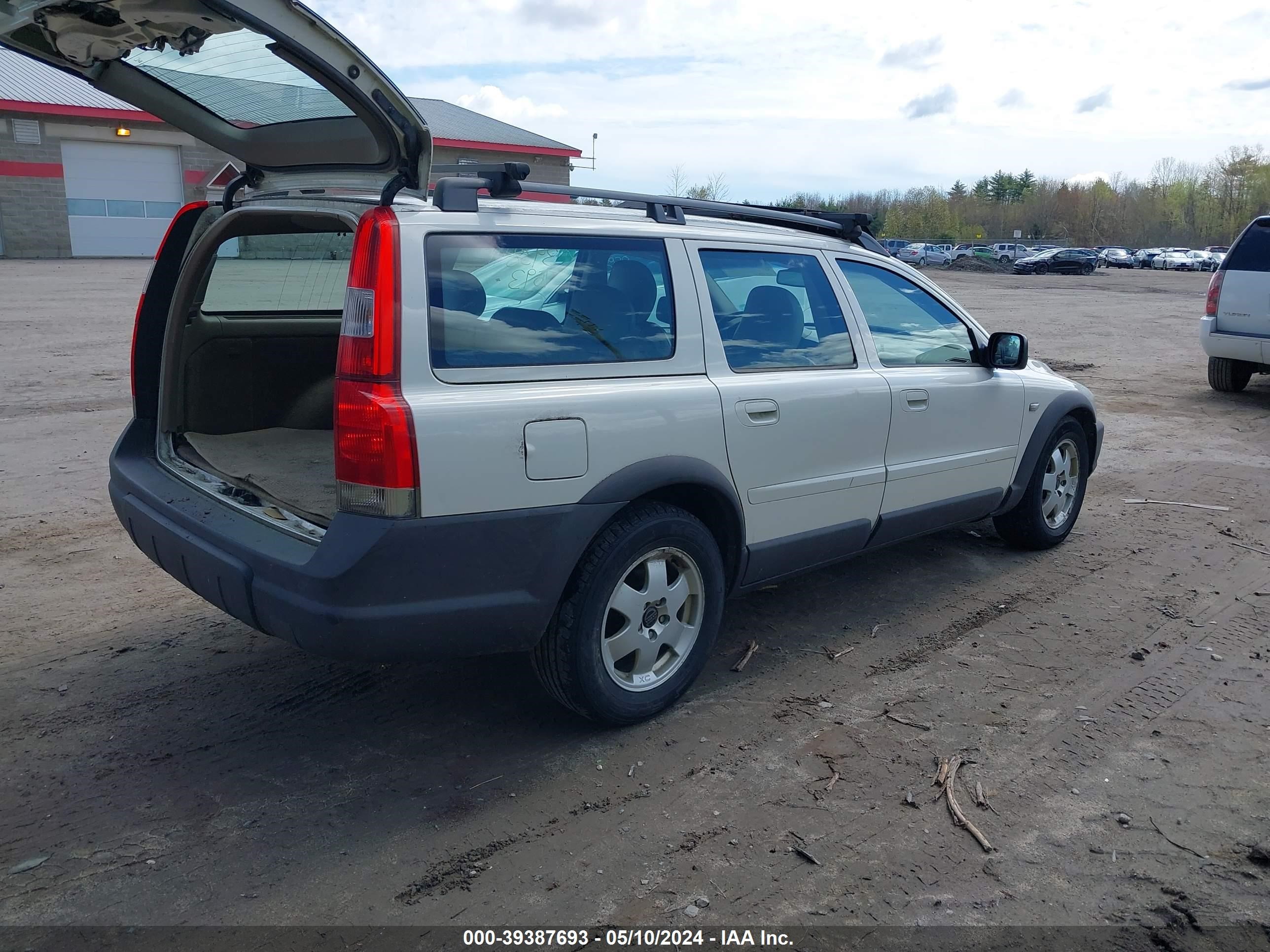 Photo 3 VIN: YV1SZ58D121062789 - VOLVO V70 