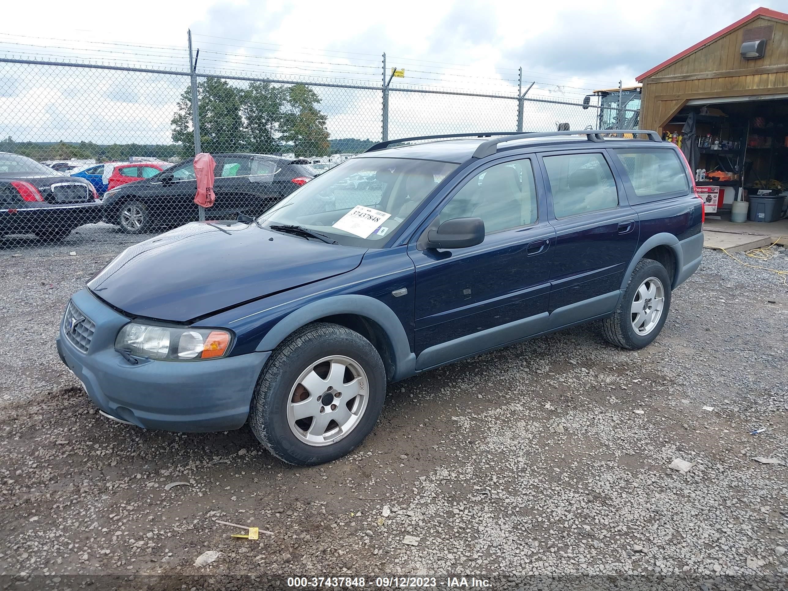 Photo 1 VIN: YV1SZ58D611016390 - VOLVO V70 