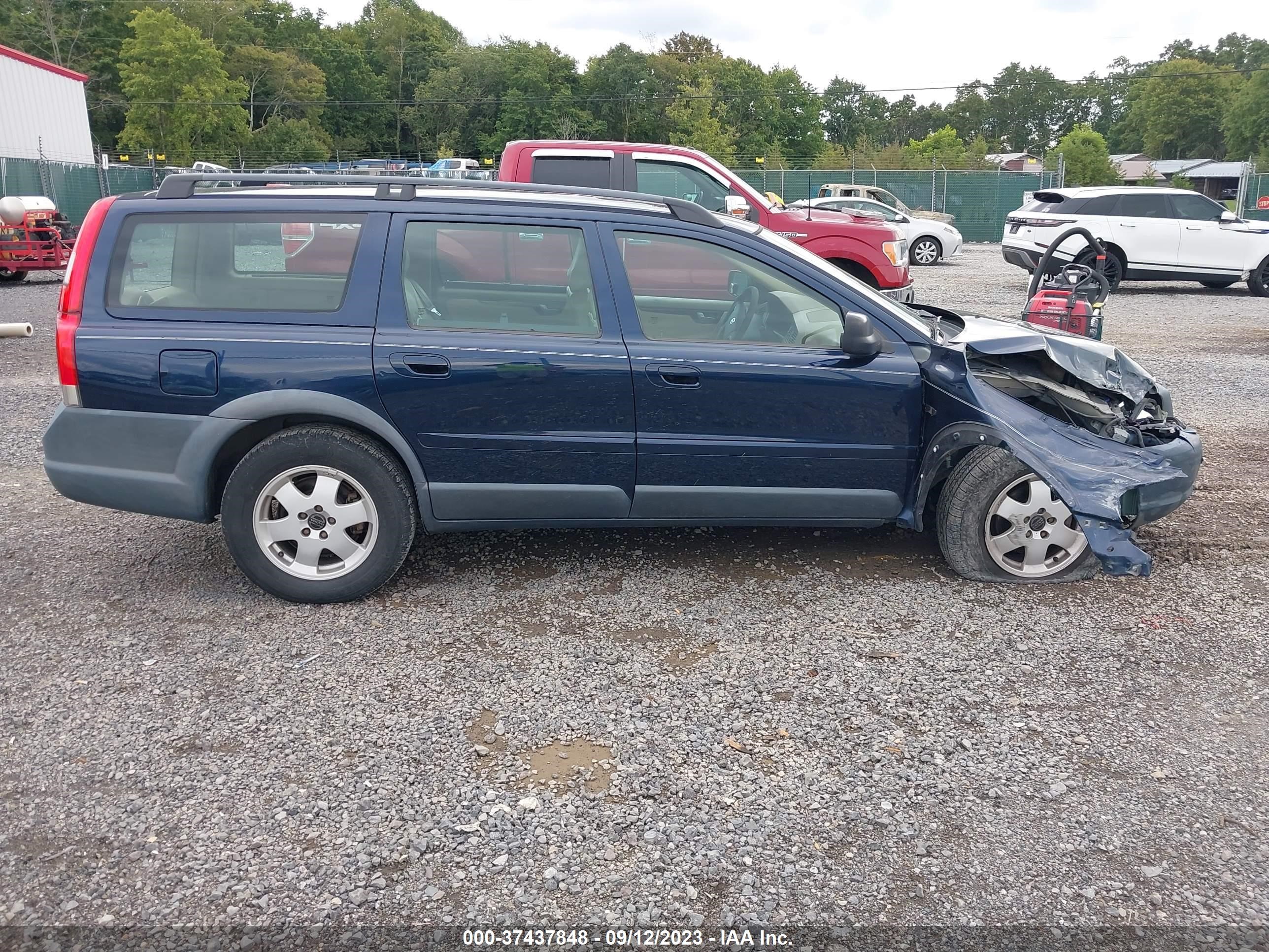 Photo 12 VIN: YV1SZ58D611016390 - VOLVO V70 