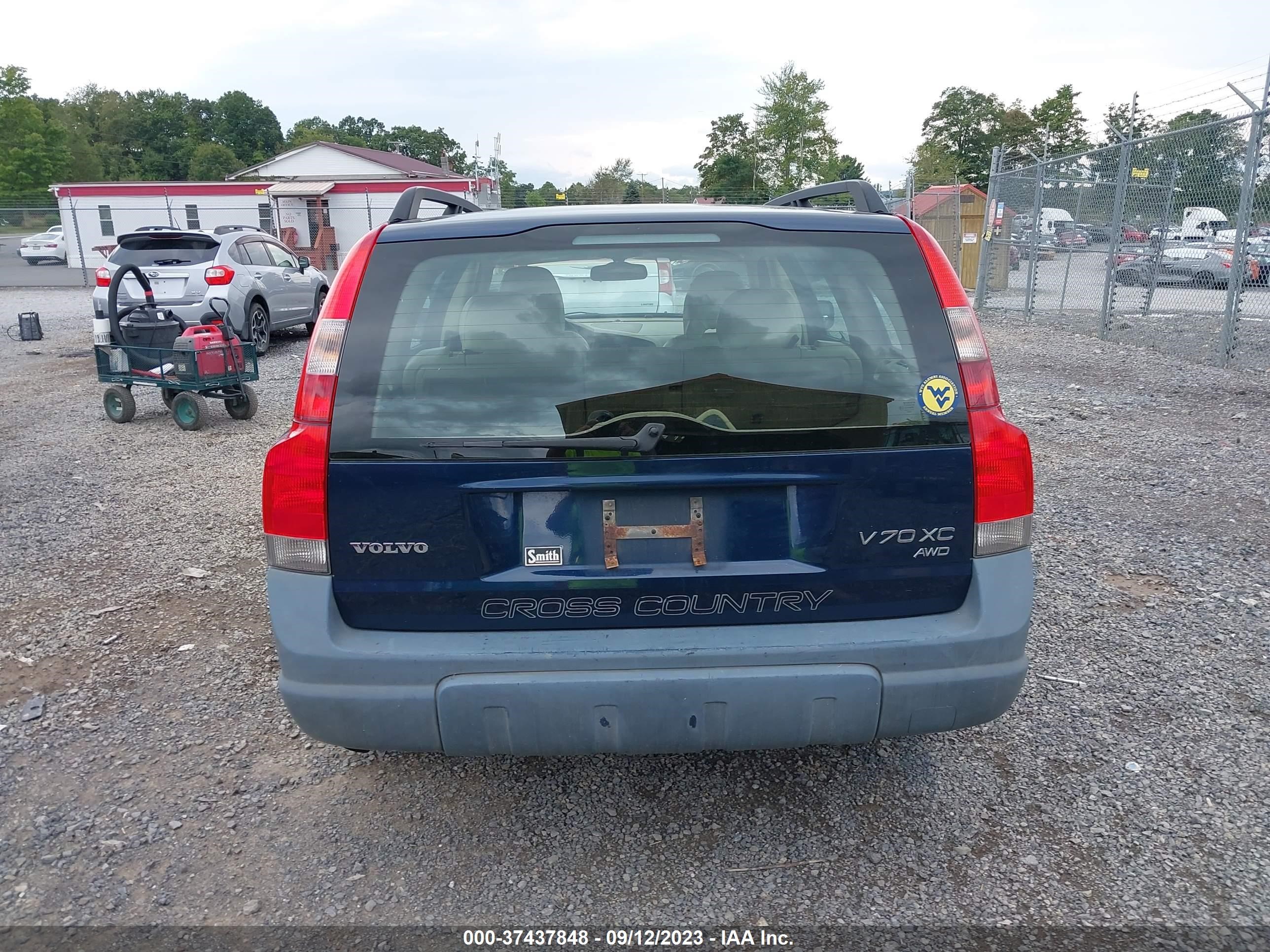 Photo 15 VIN: YV1SZ58D611016390 - VOLVO V70 