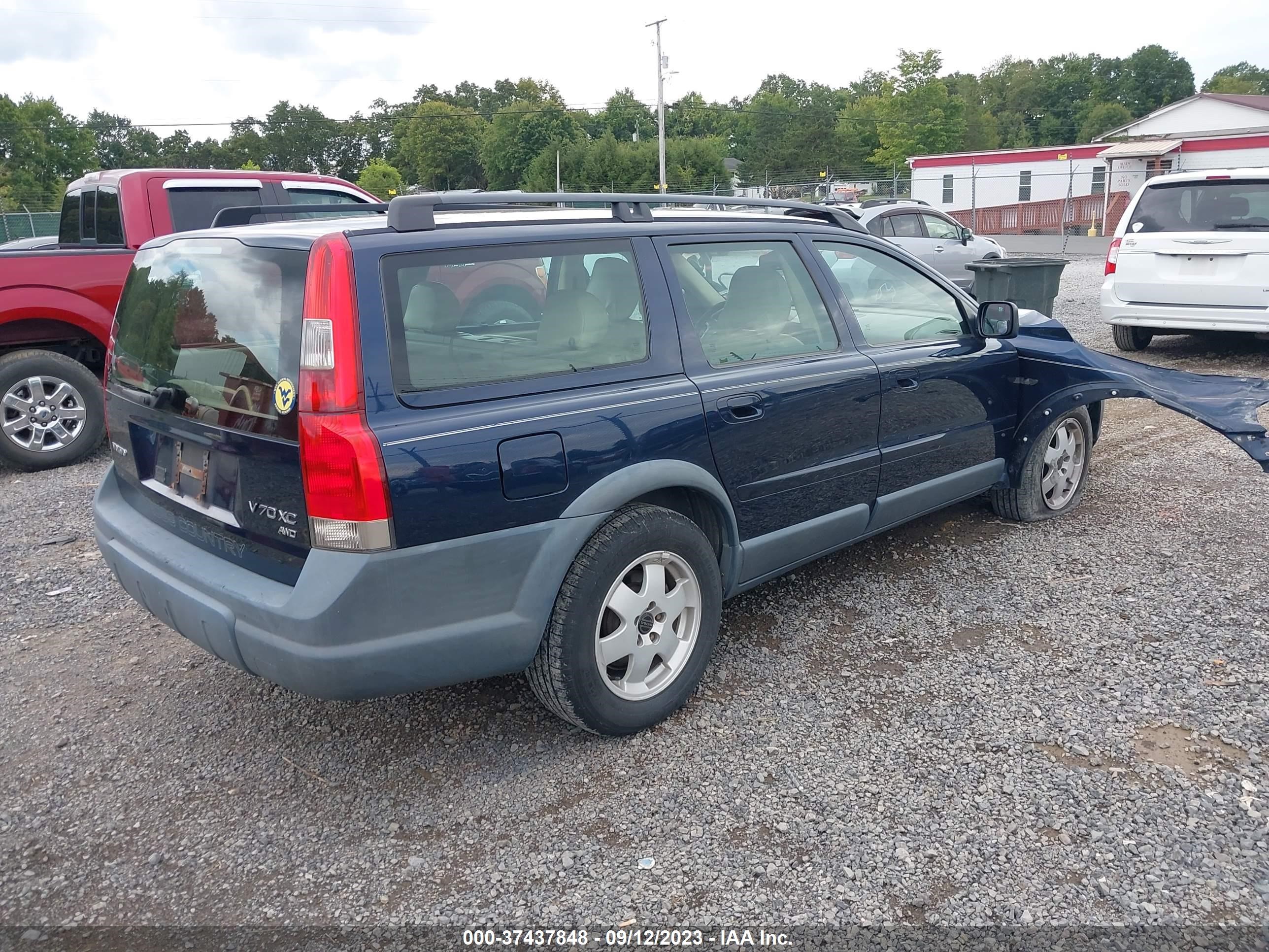 Photo 3 VIN: YV1SZ58D611016390 - VOLVO V70 