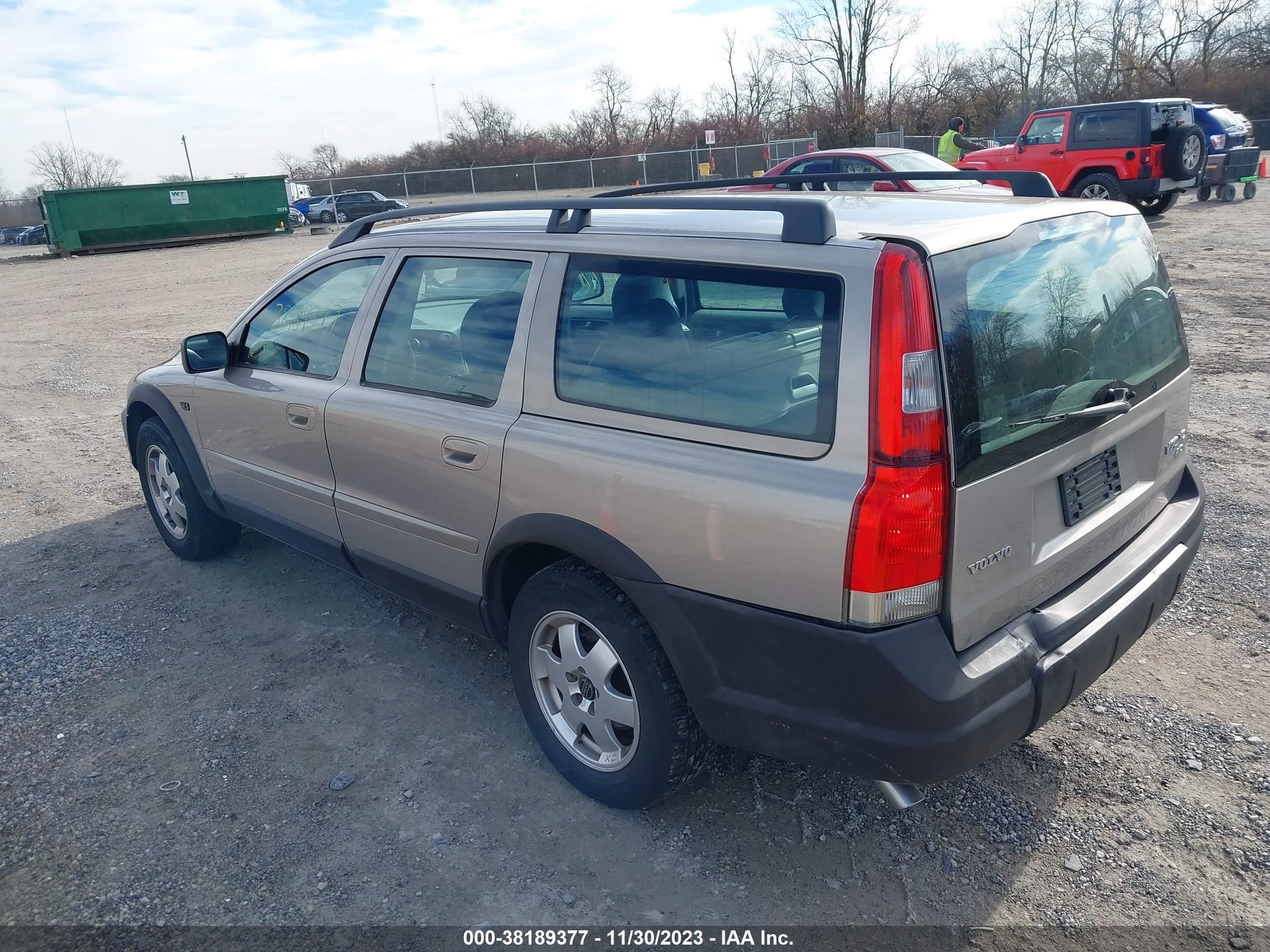 Photo 2 VIN: YV1SZ58D811008498 - VOLVO V70 