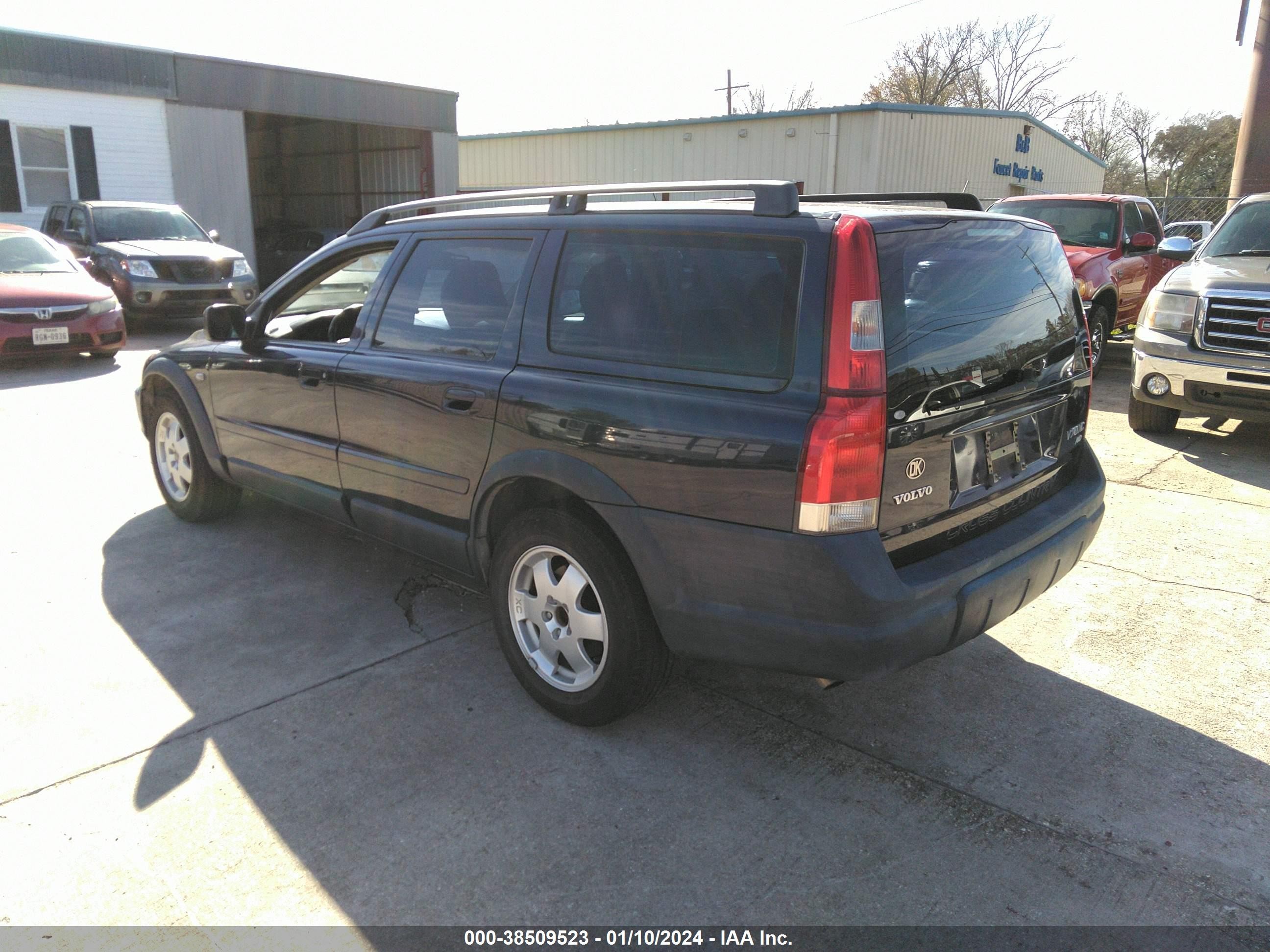 Photo 2 VIN: YV1SZ58D821080030 - VOLVO V70 