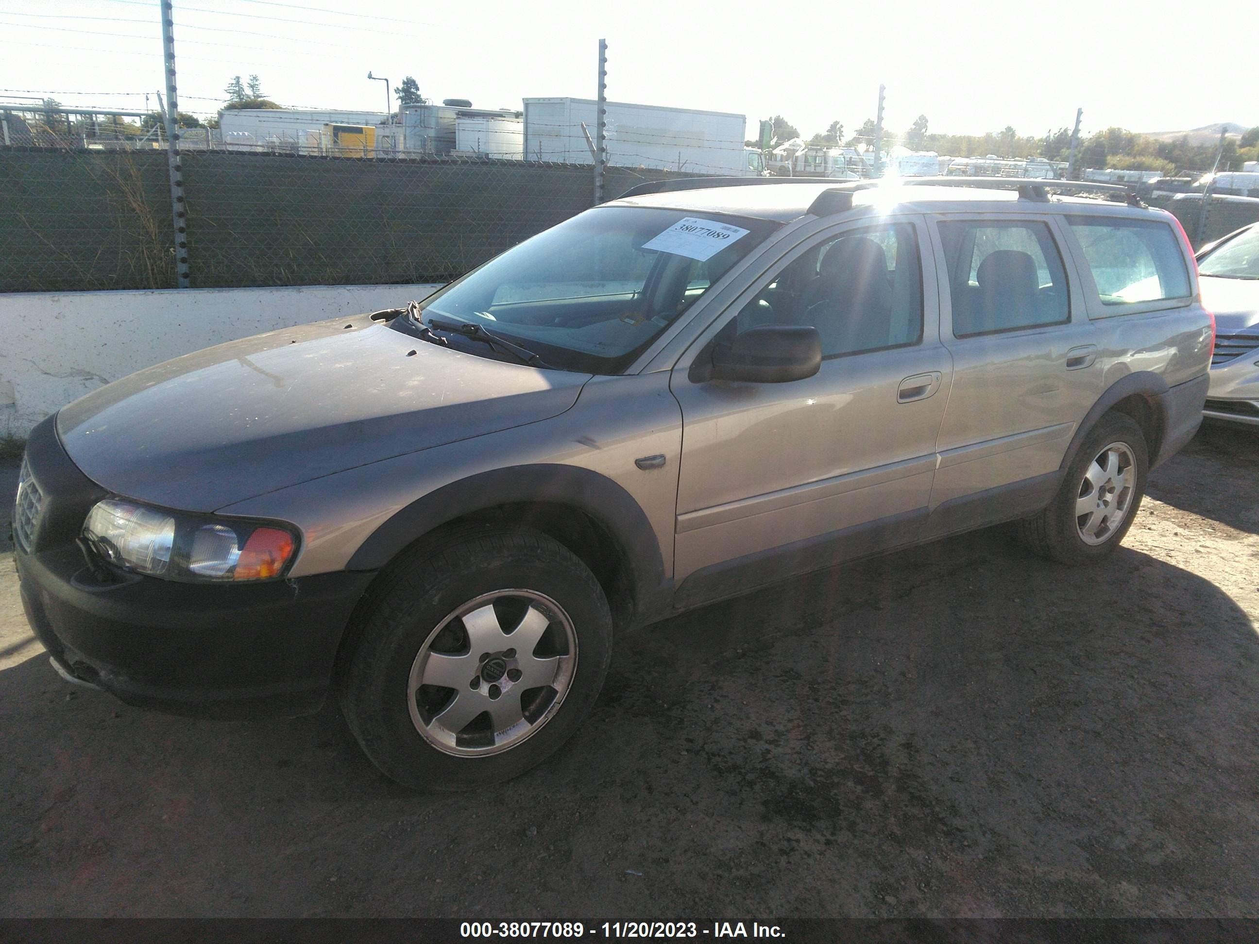 Photo 1 VIN: YV1SZ58D921051717 - VOLVO V70 