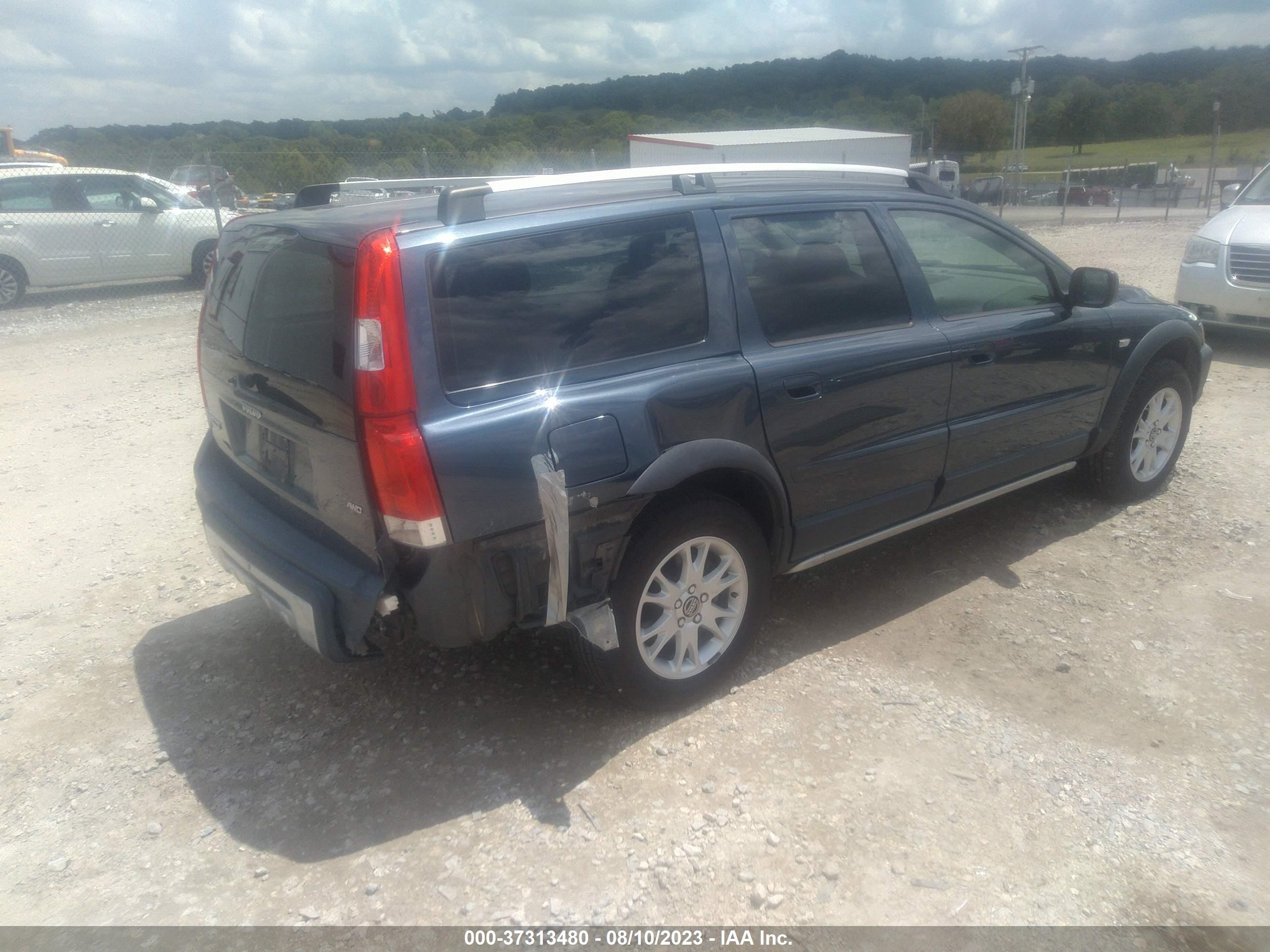 Photo 3 VIN: YV1SZ592051189115 - VOLVO XC70 