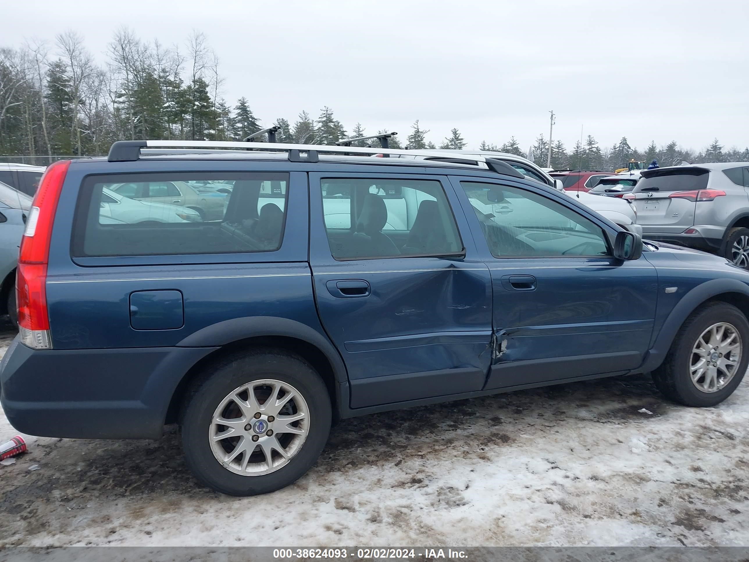 Photo 13 VIN: YV1SZ592251183560 - VOLVO XC70 