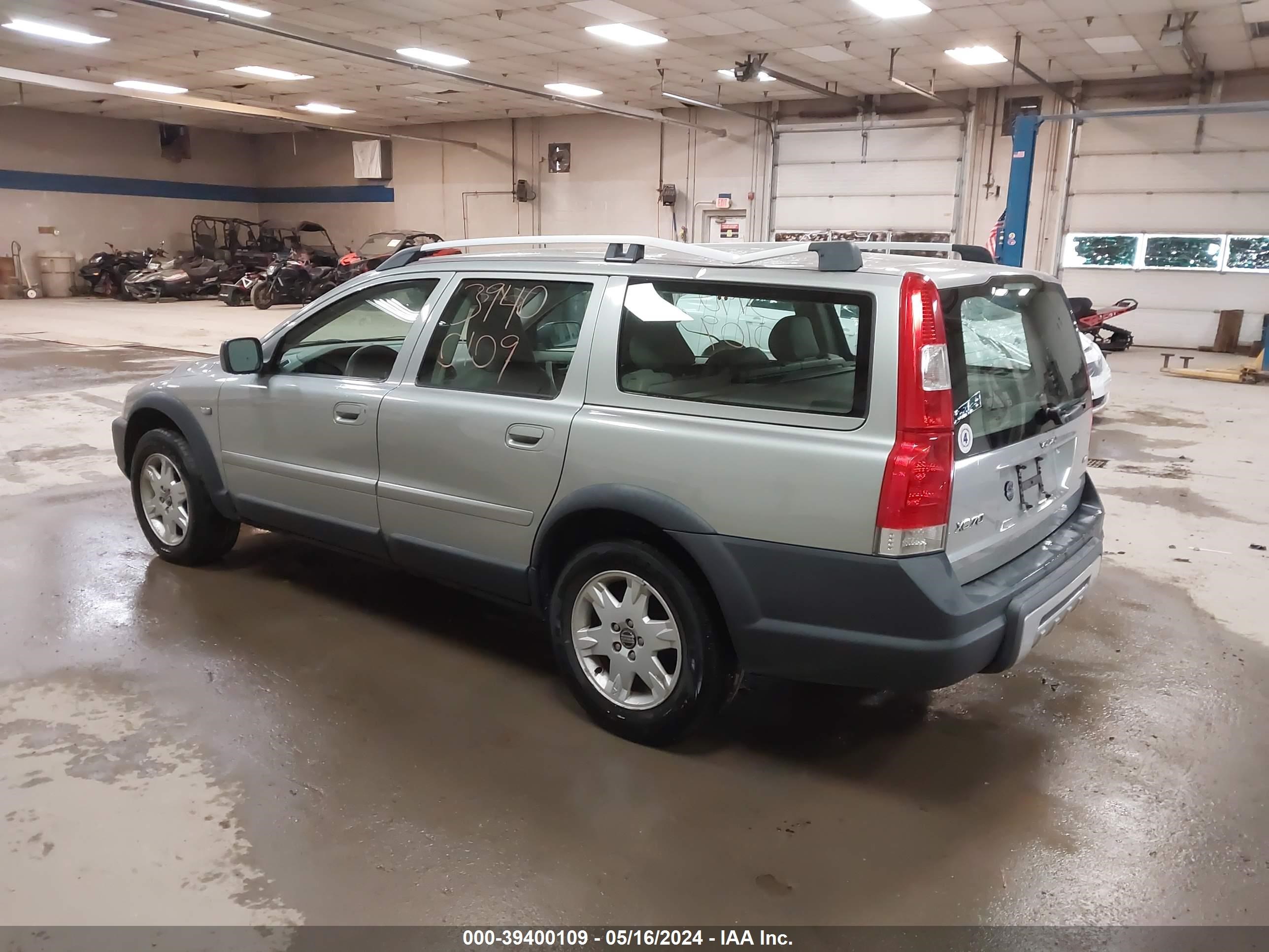 Photo 2 VIN: YV1SZ592251189388 - VOLVO XC70 