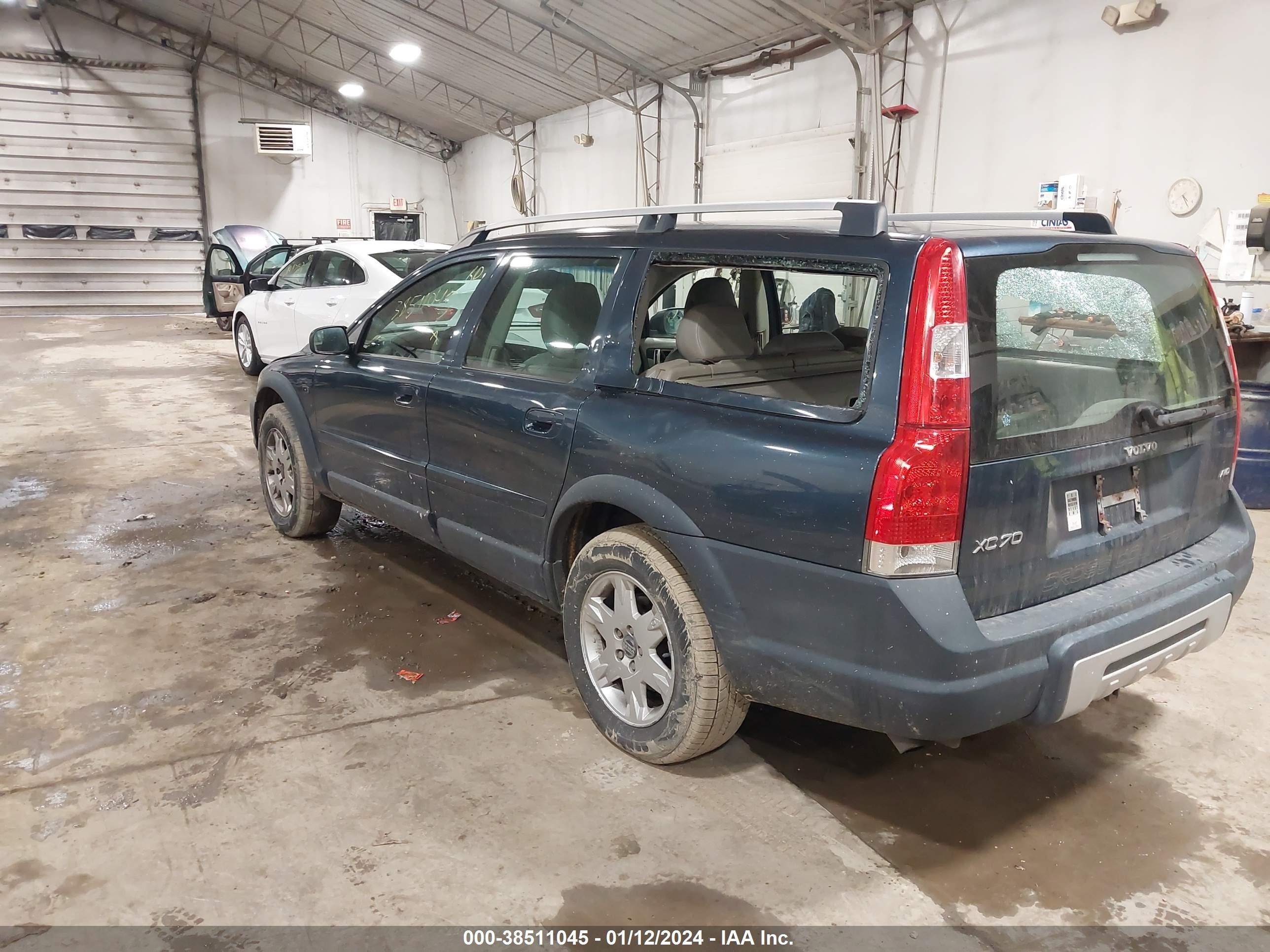 Photo 2 VIN: YV1SZ592251190766 - VOLVO XC70 