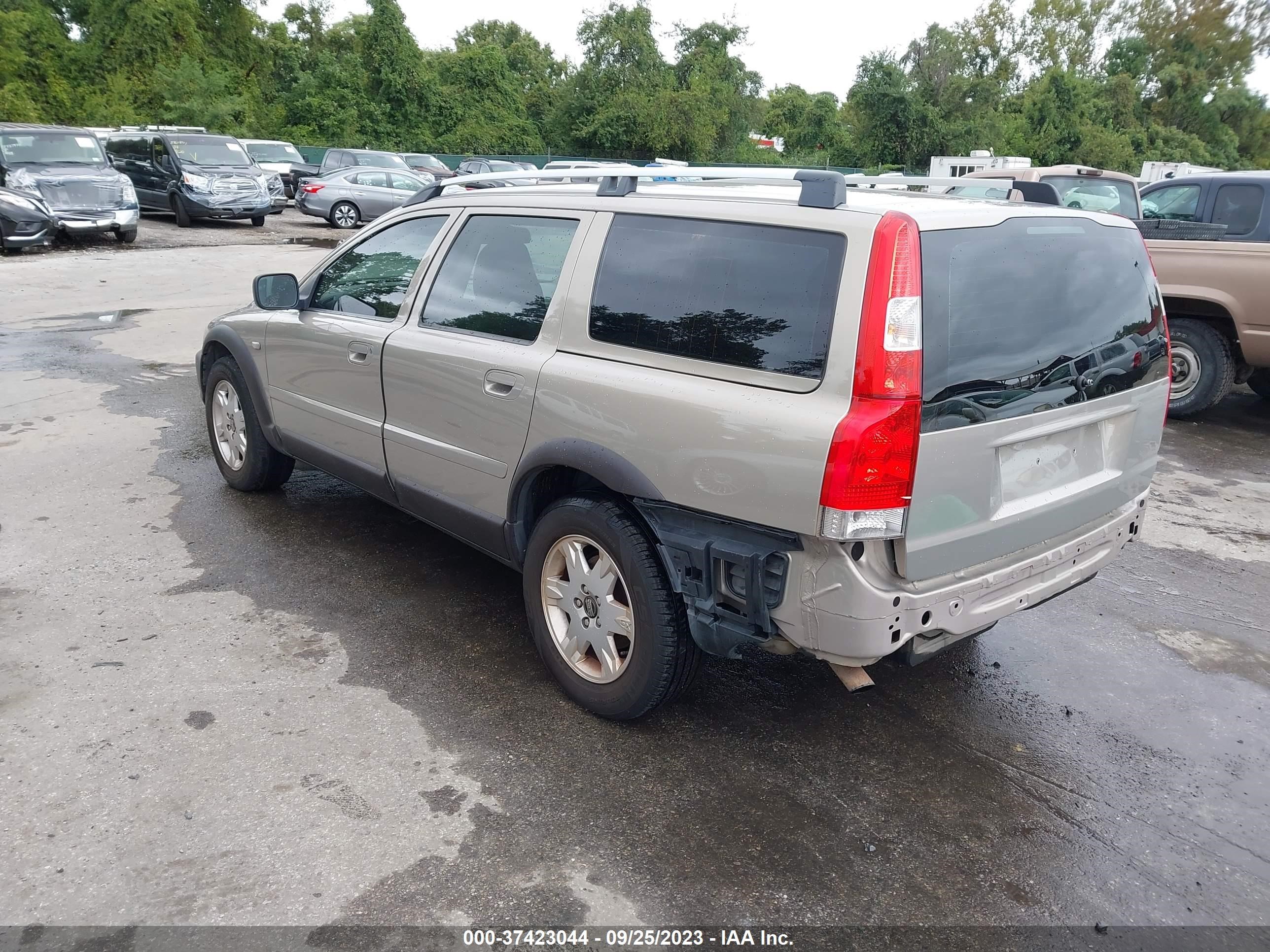 Photo 2 VIN: YV1SZ592351199069 - VOLVO XC70 