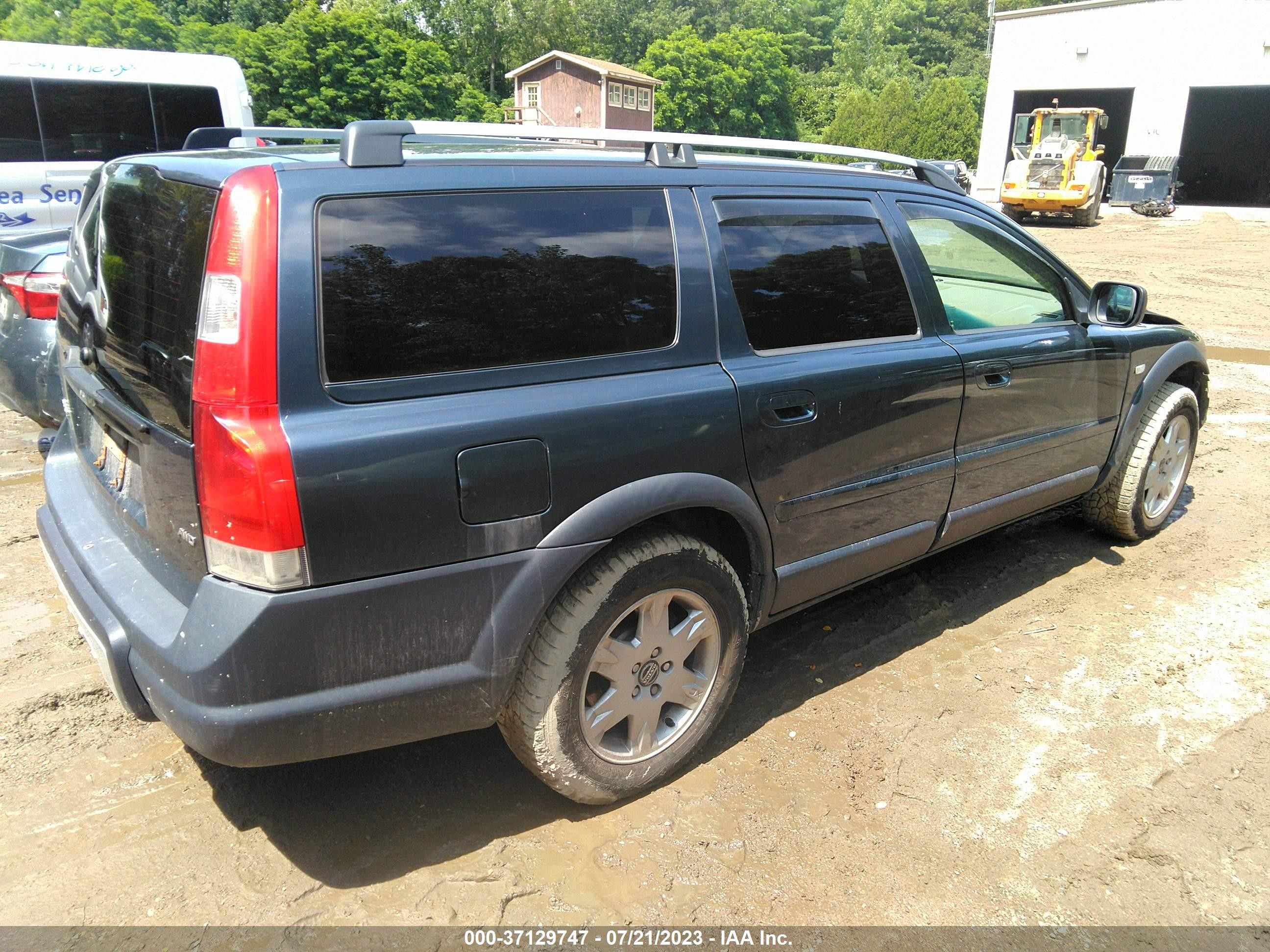 Photo 3 VIN: YV1SZ592851186835 - VOLVO XC70 