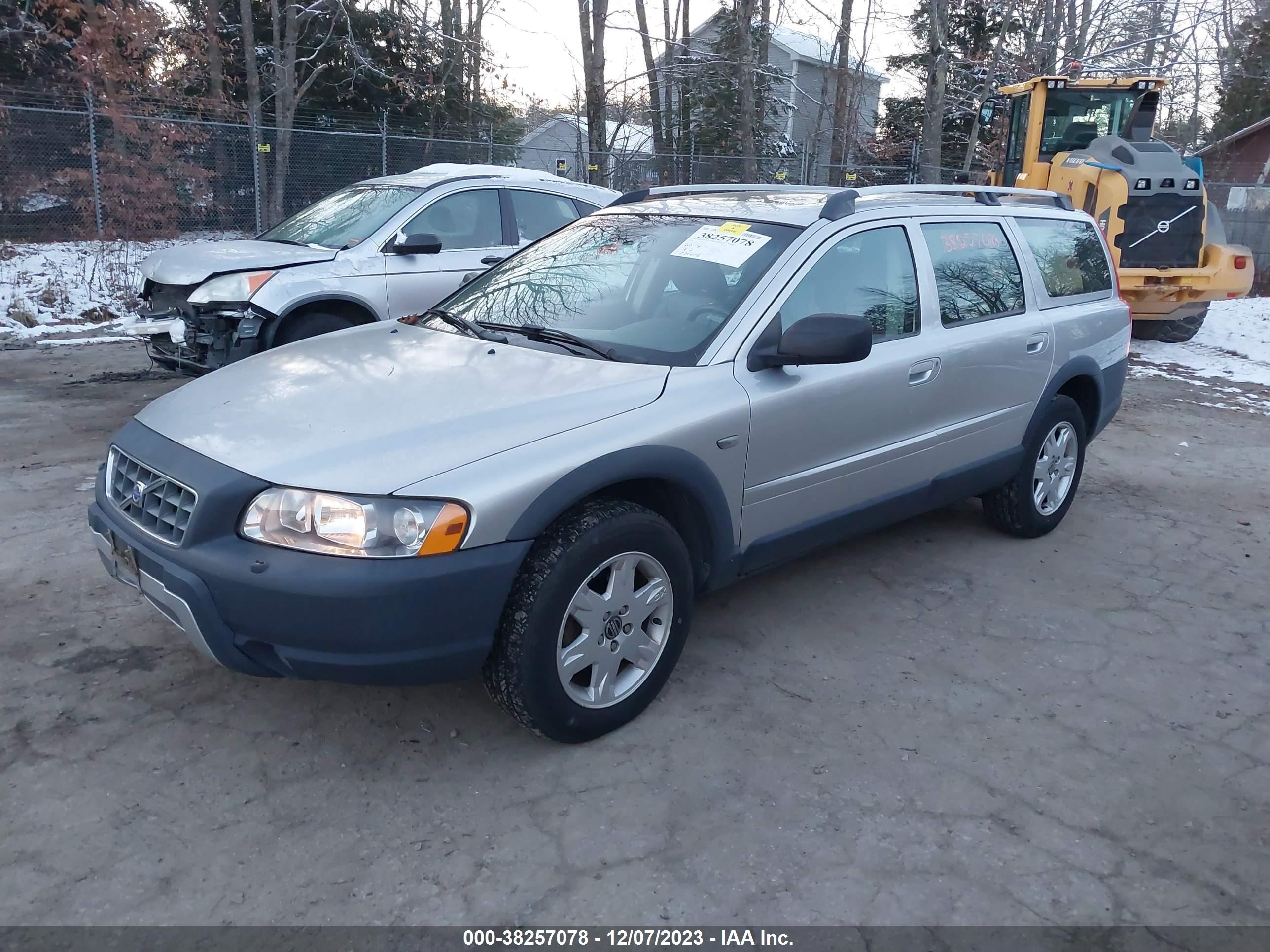 Photo 1 VIN: YV1SZ592951197715 - VOLVO XC70 