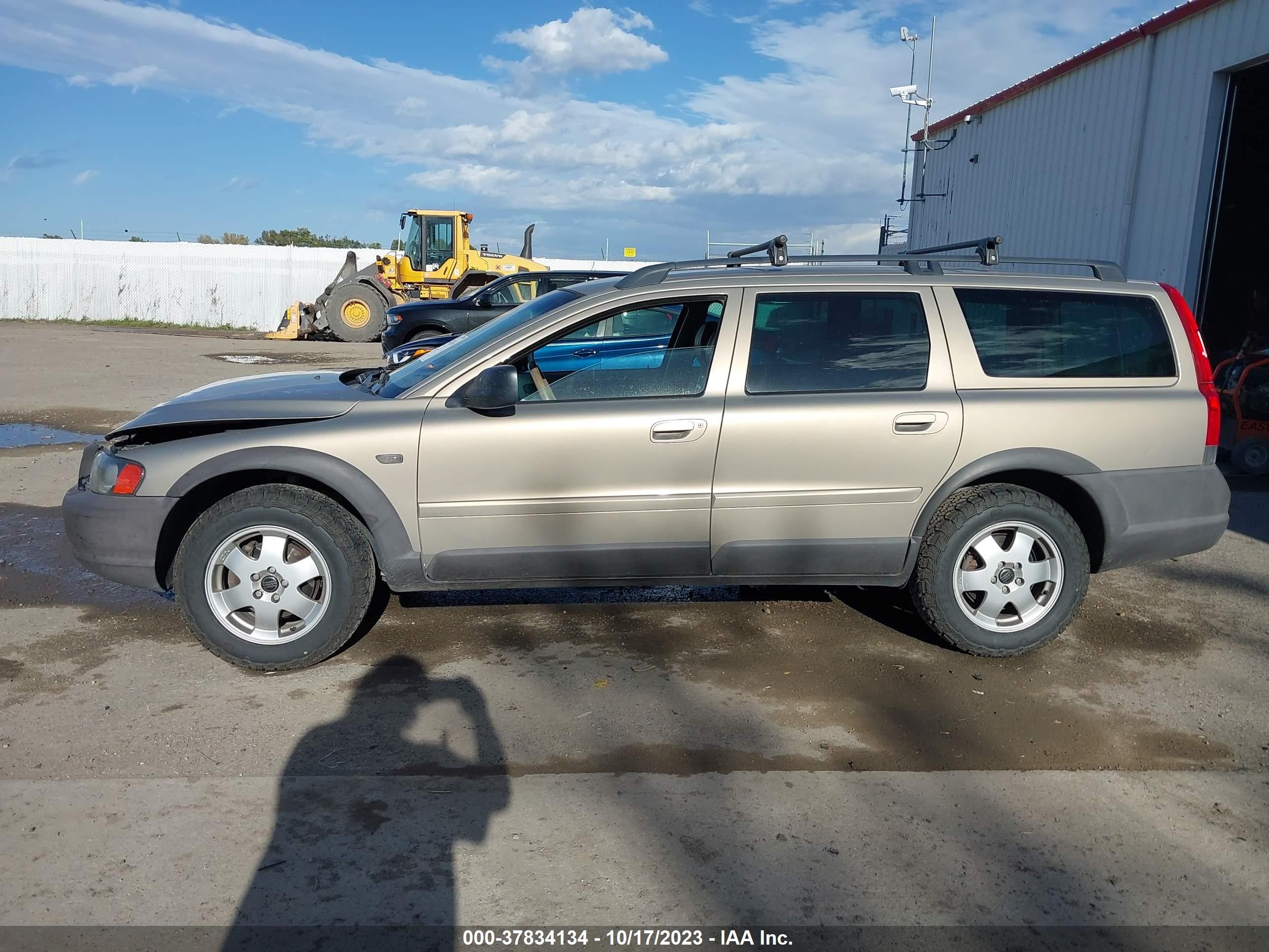 Photo 13 VIN: YV1SZ59H331111977 - VOLVO V70 