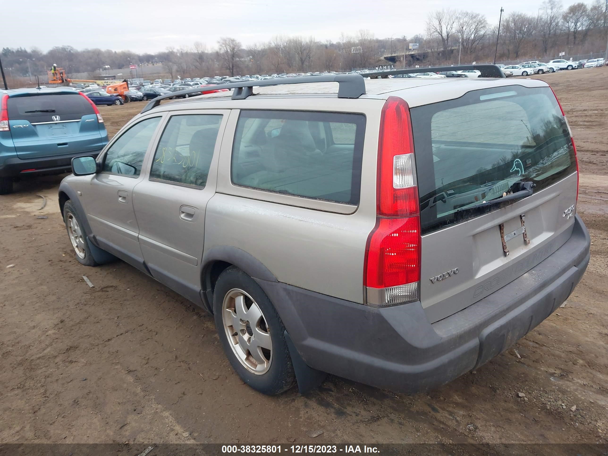 Photo 2 VIN: YV1SZ59H731102232 - VOLVO V70 