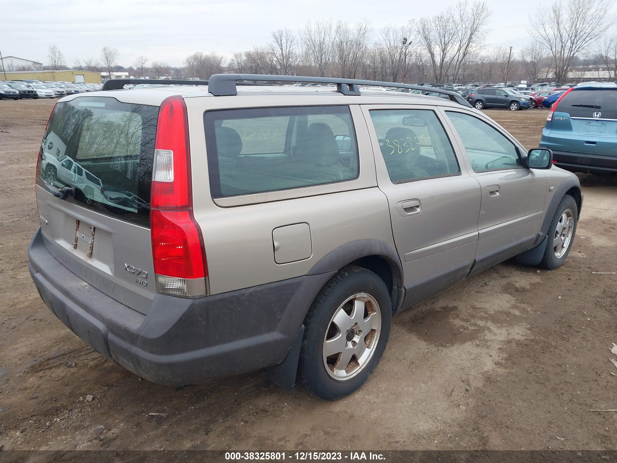 Photo 3 VIN: YV1SZ59H731102232 - VOLVO V70 