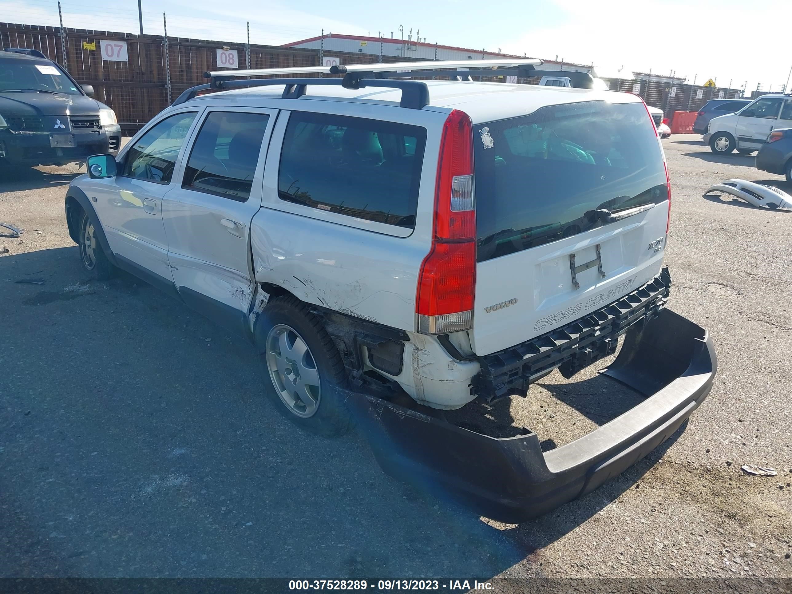 Photo 2 VIN: YV1SZ59H741159726 - VOLVO V70 