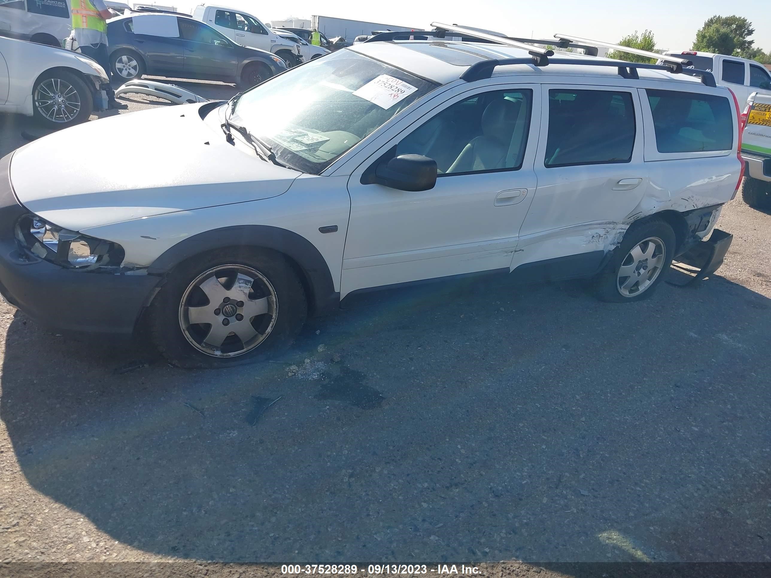 Photo 5 VIN: YV1SZ59H741159726 - VOLVO V70 