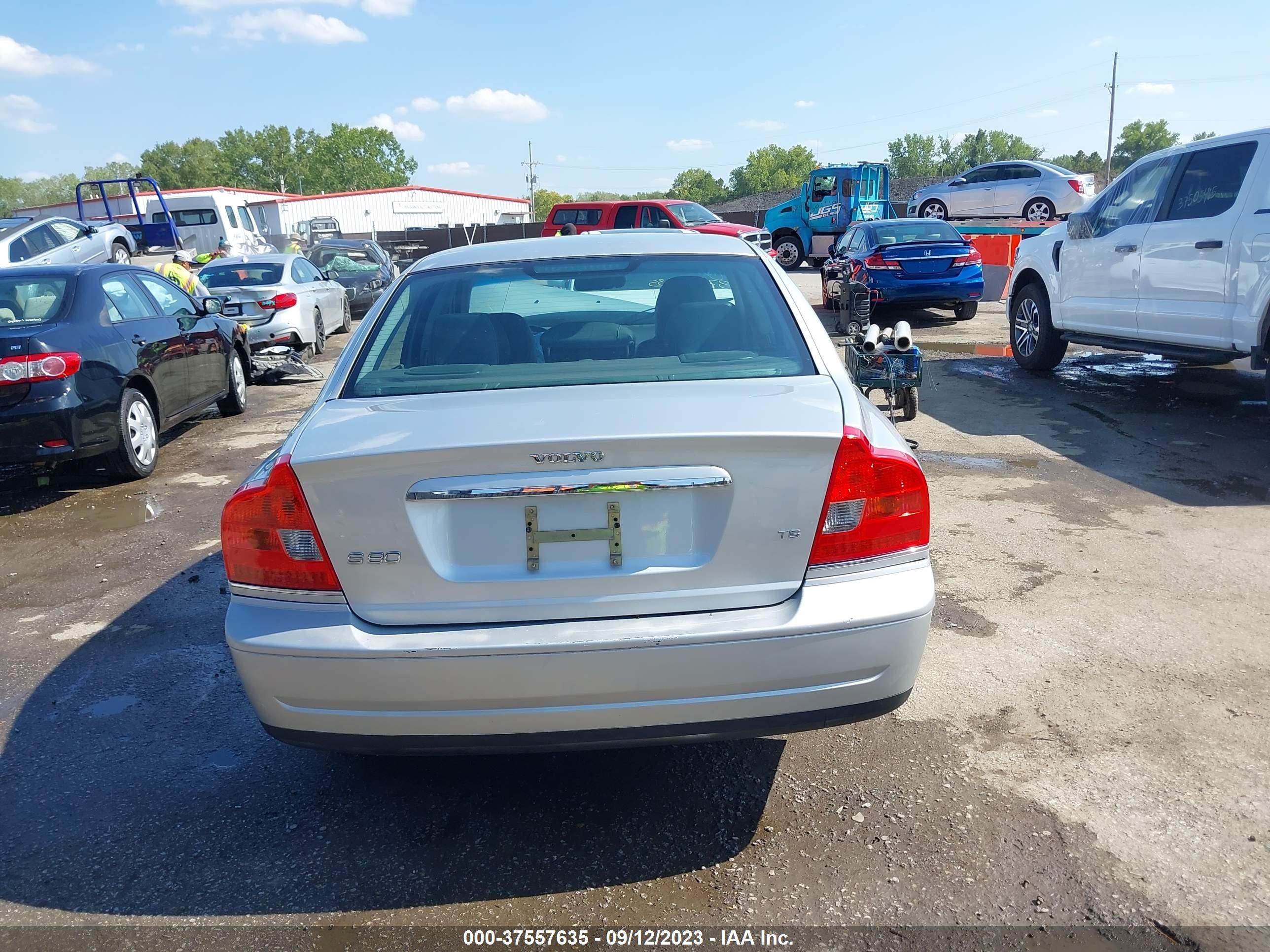 Photo 16 VIN: YV1TS91Z841374777 - VOLVO S80 