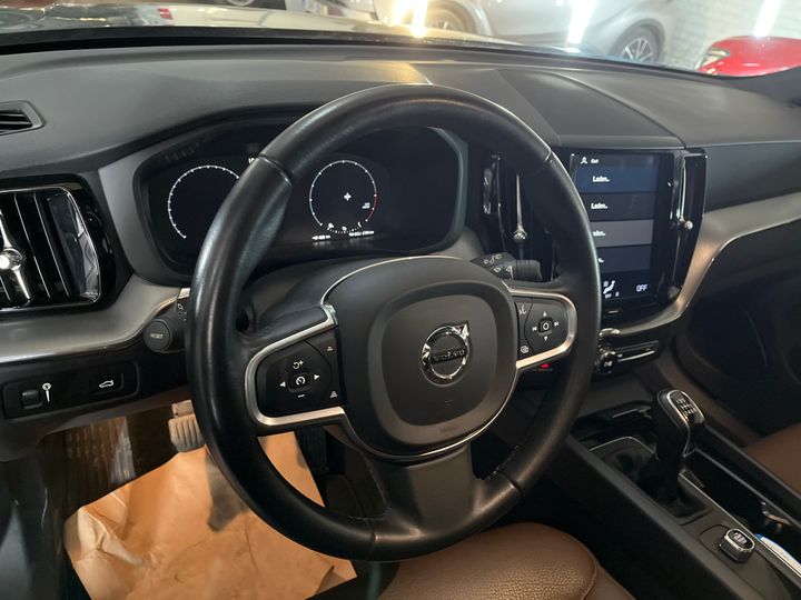 Photo 4 VIN: YV1UZARV1K1204515 - VOLVO XC60 '17 