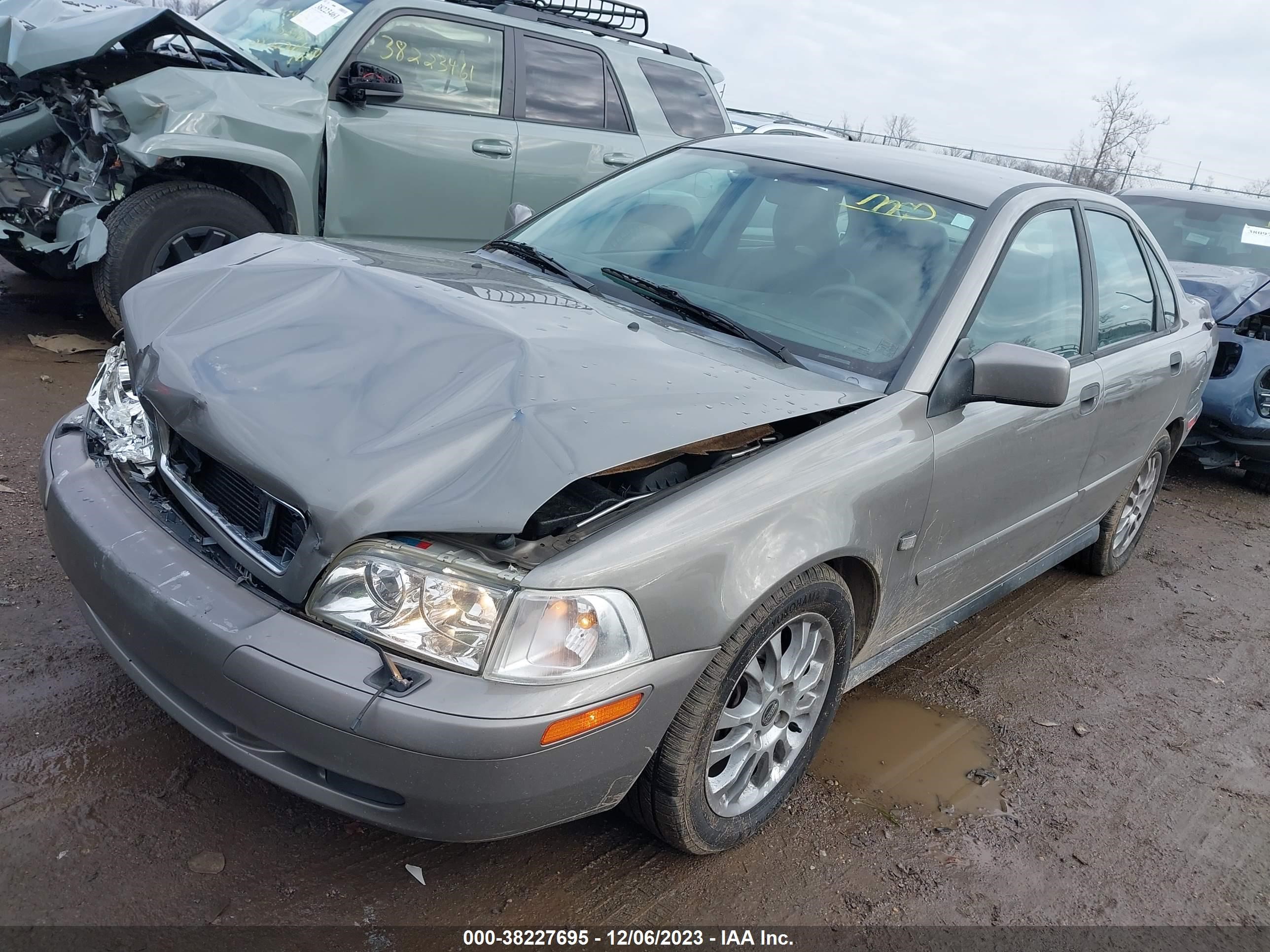 Photo 1 VIN: YV1VS275X4F047496 - VOLVO S40 