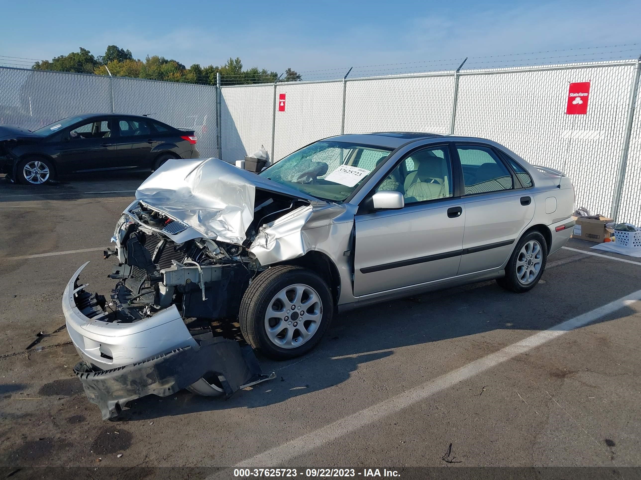 Photo 1 VIN: YV1VS29551F728643 - VOLVO S40 