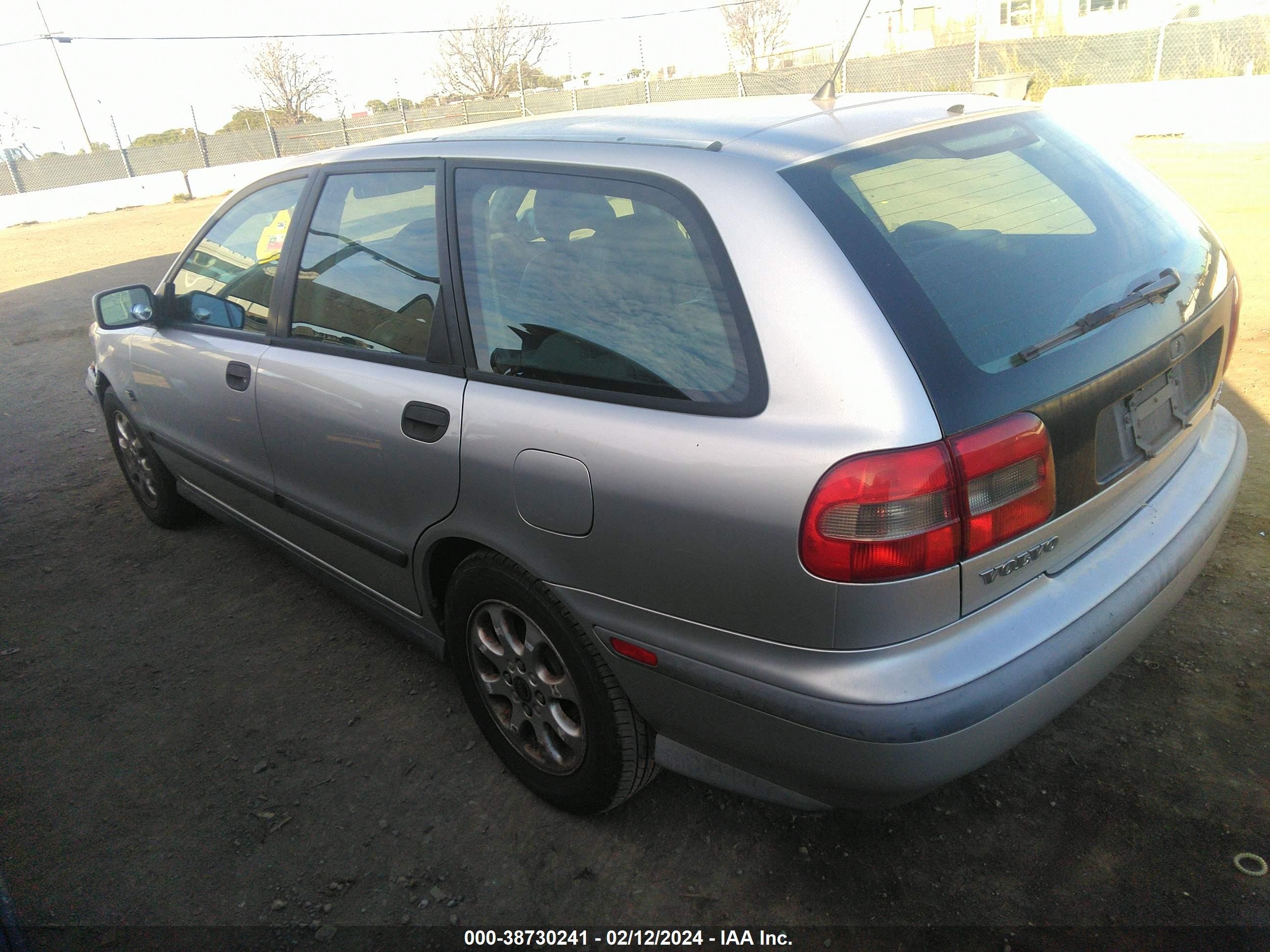 Photo 2 VIN: YV1VW2559YF524237 - VOLVO V40 