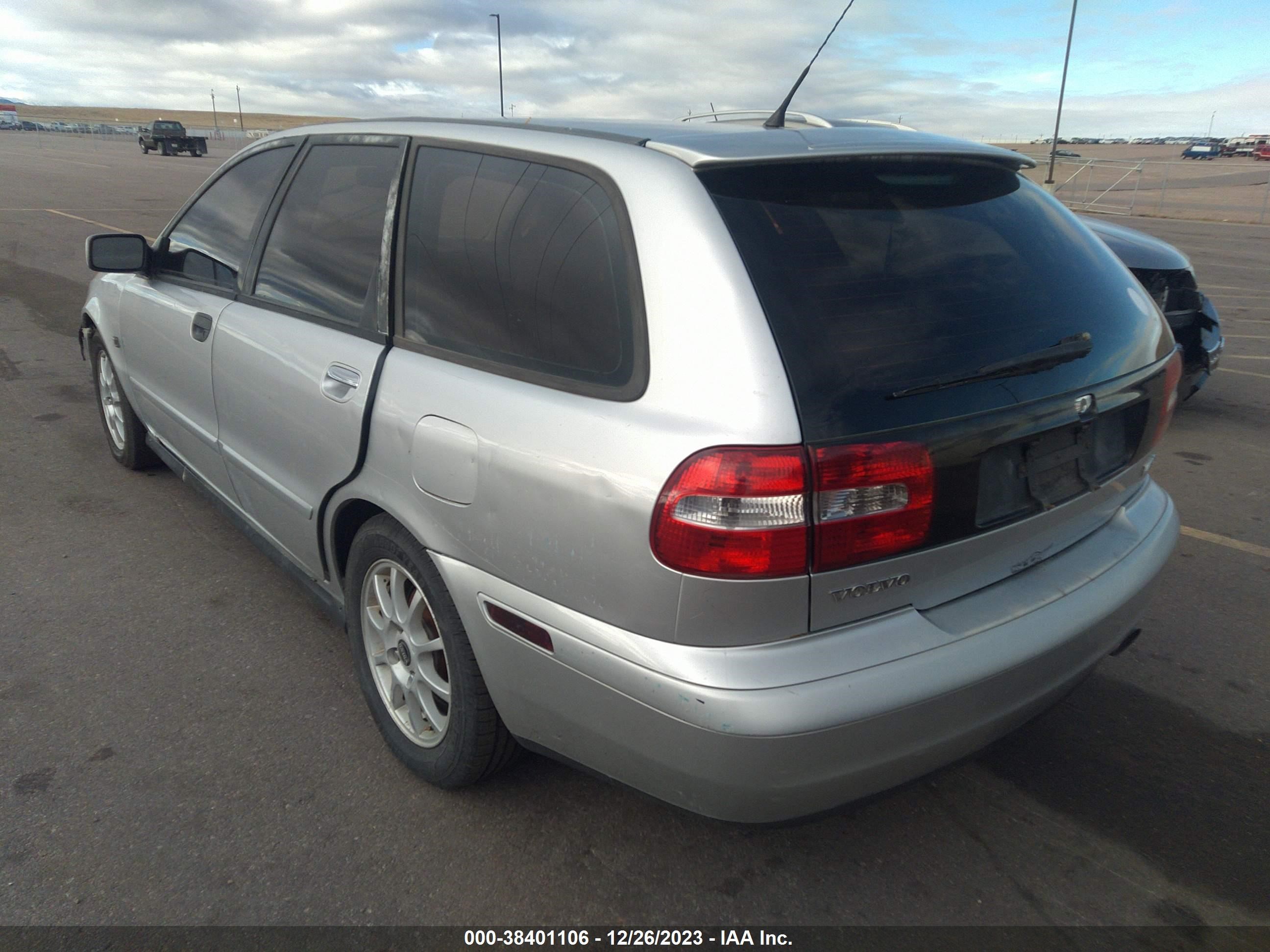 Photo 2 VIN: YV1VW27524F064149 - VOLVO V40 