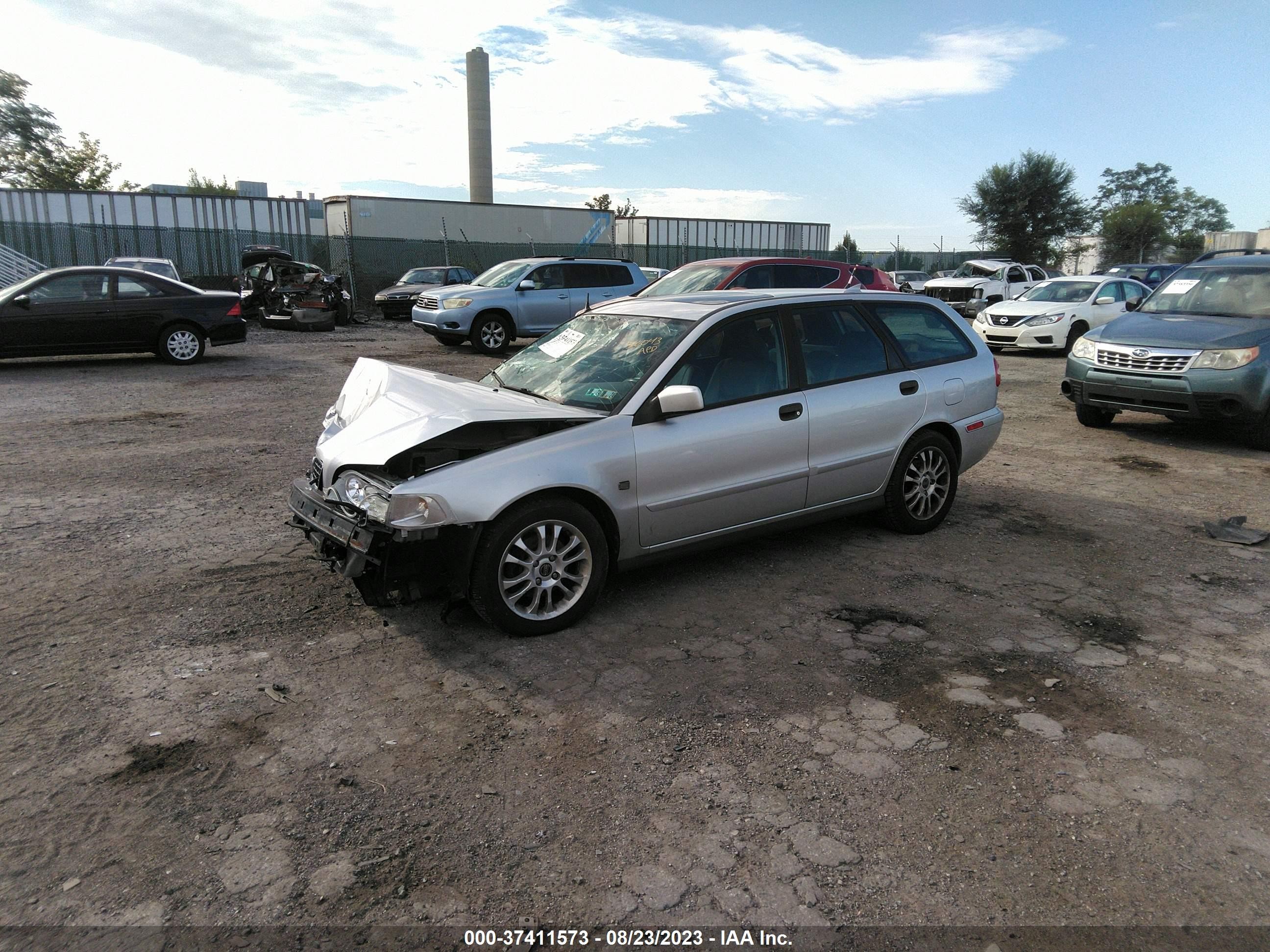 Photo 1 VIN: YV1VW27564F071556 - VOLVO V40 