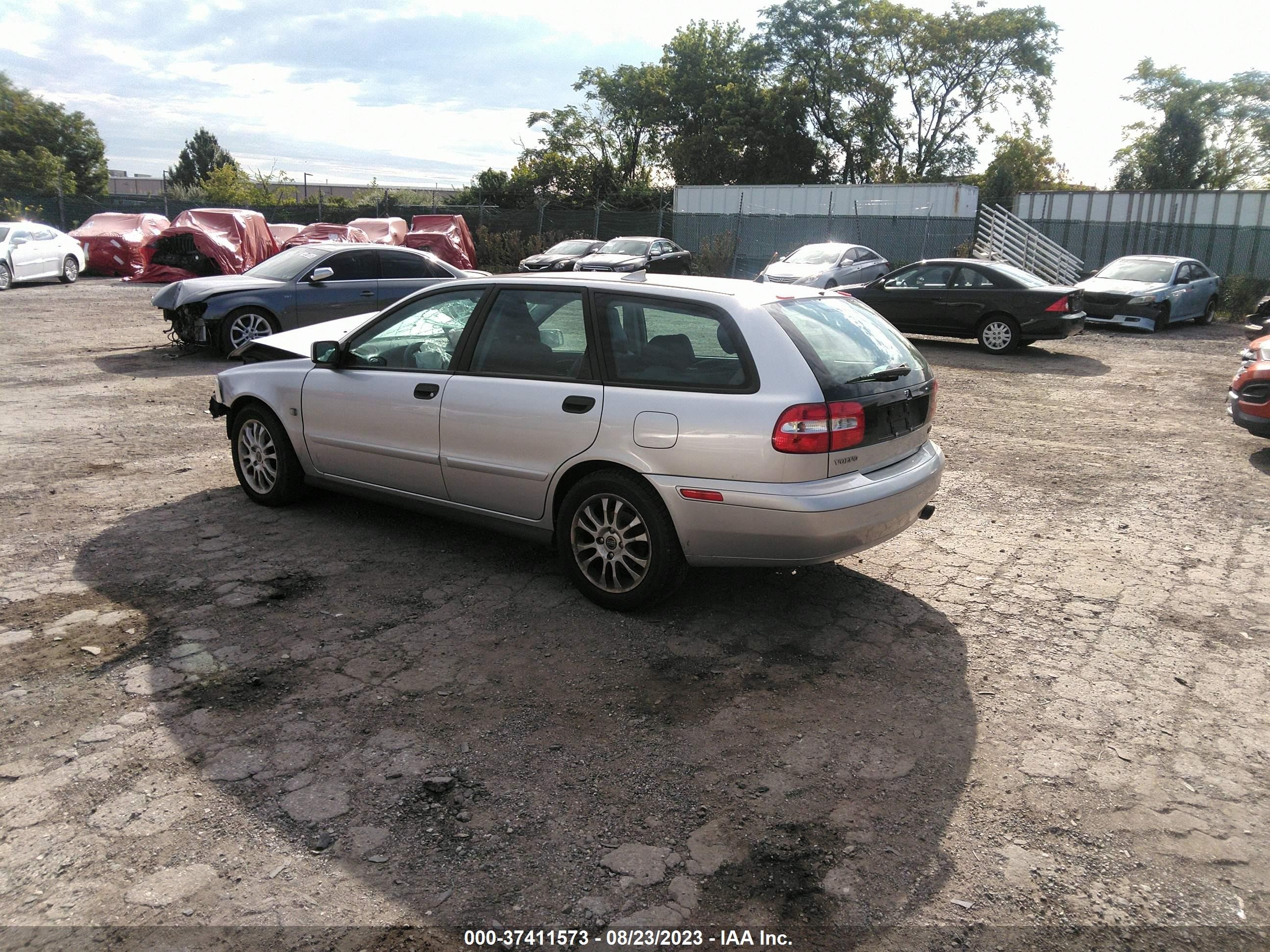 Photo 2 VIN: YV1VW27564F071556 - VOLVO V40 