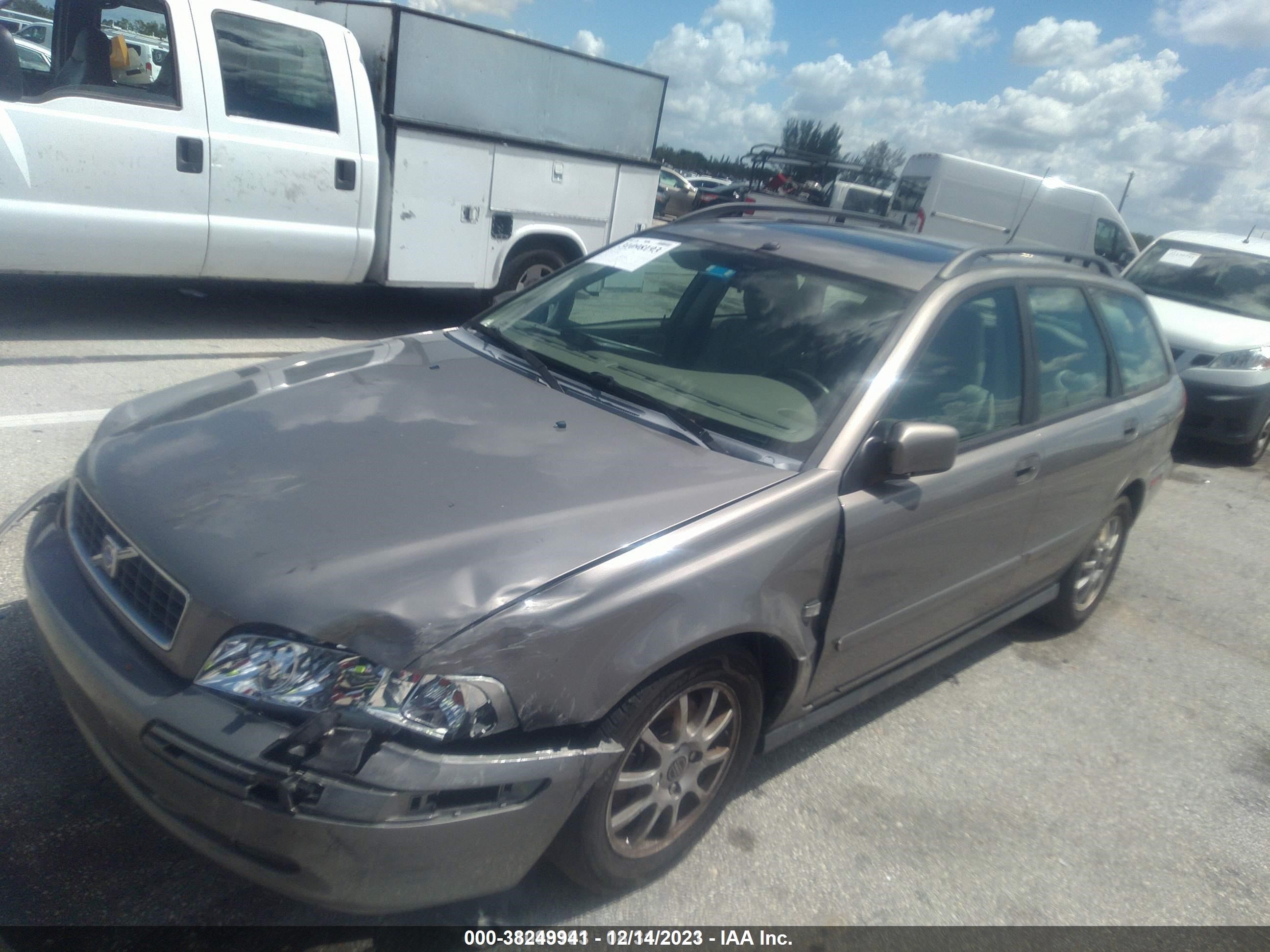 Photo 5 VIN: YV1VW27574F080783 - VOLVO V40 