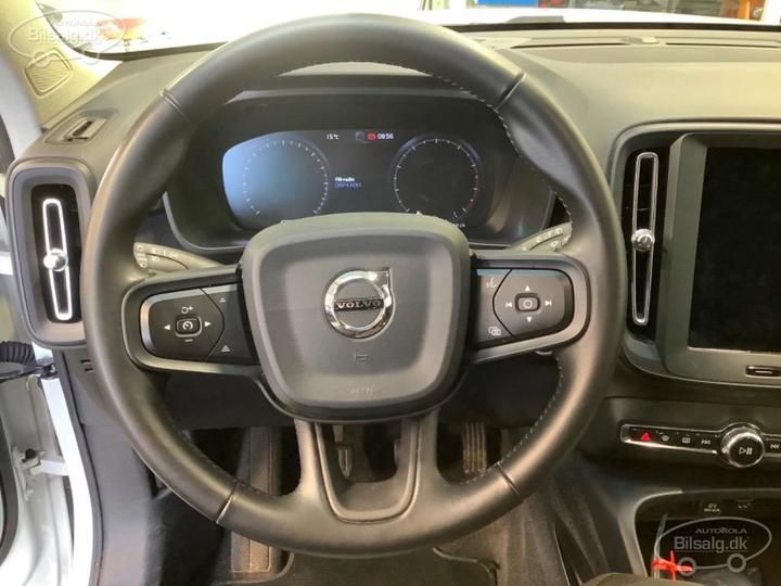 Photo 6 VIN: YV1XZ14B1K2133026 - VOLVO XC40 SUV 