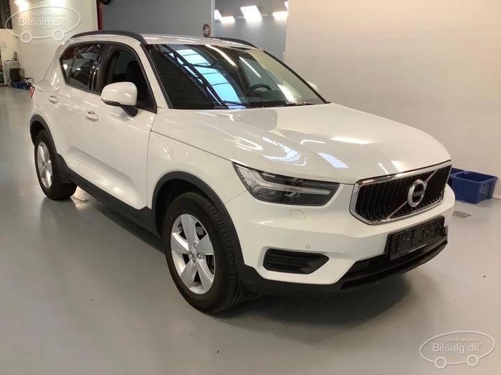 Photo 3 VIN: YV1XZ14B1K2146832 - VOLVO XC40 SUV 