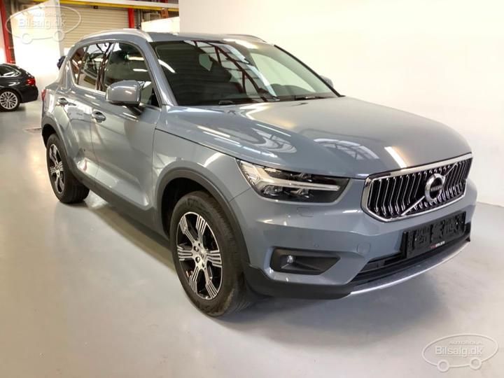 Photo 3 VIN: YV1XZ15VDL2331631 - VOLVO XC40 SUV 