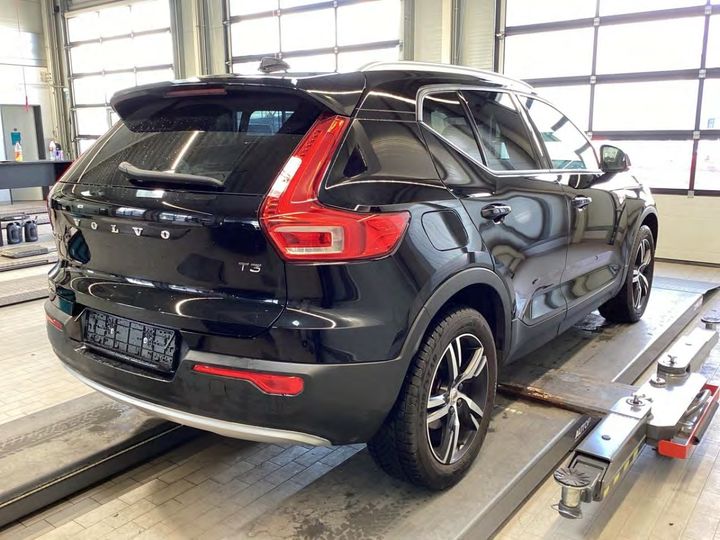 Photo 11 VIN: YV1XZ15VDN2783120 - VOLVO XC40 MOMENTUM PRO 2WD 